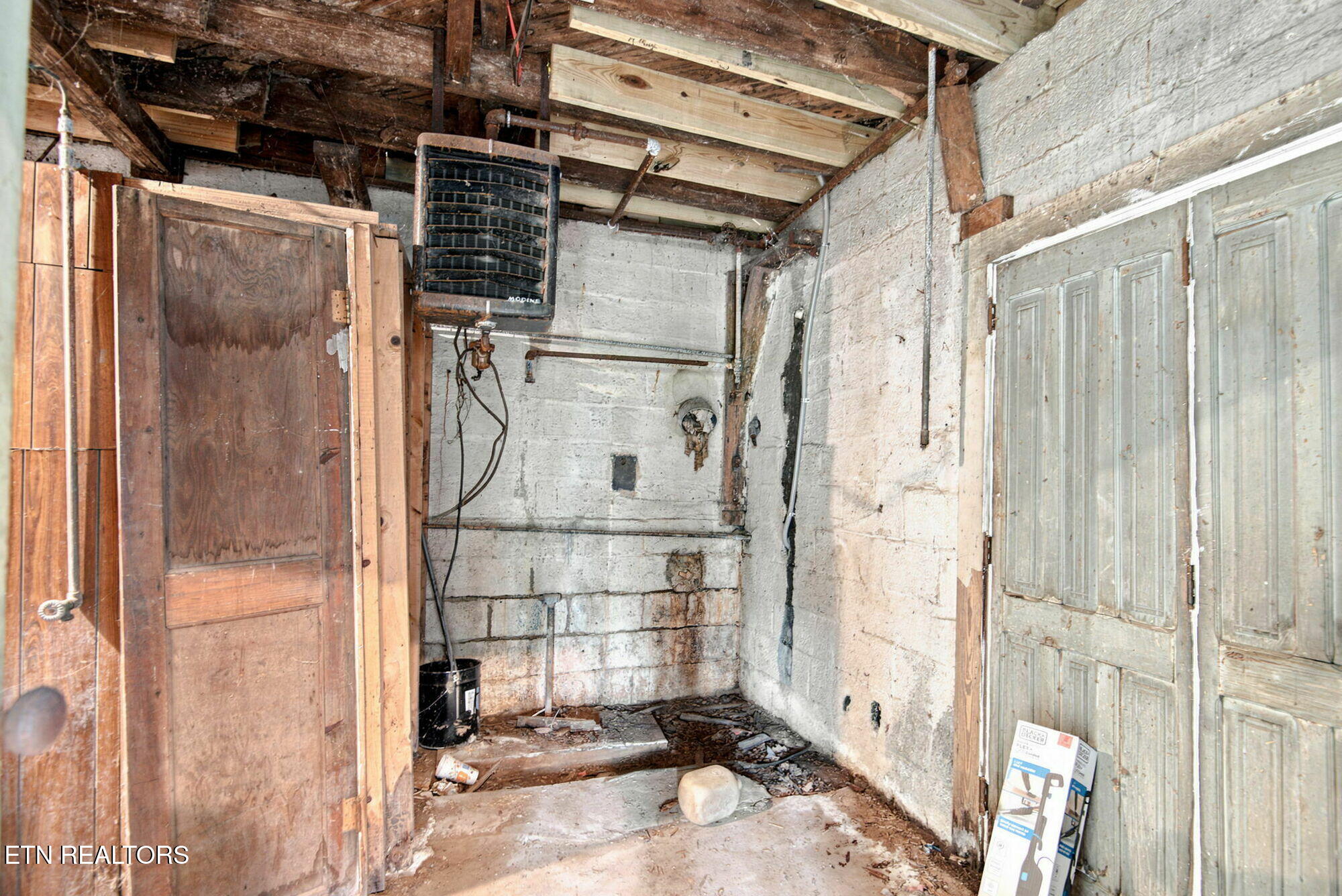 206 Ferry Street Loudon TN 37774