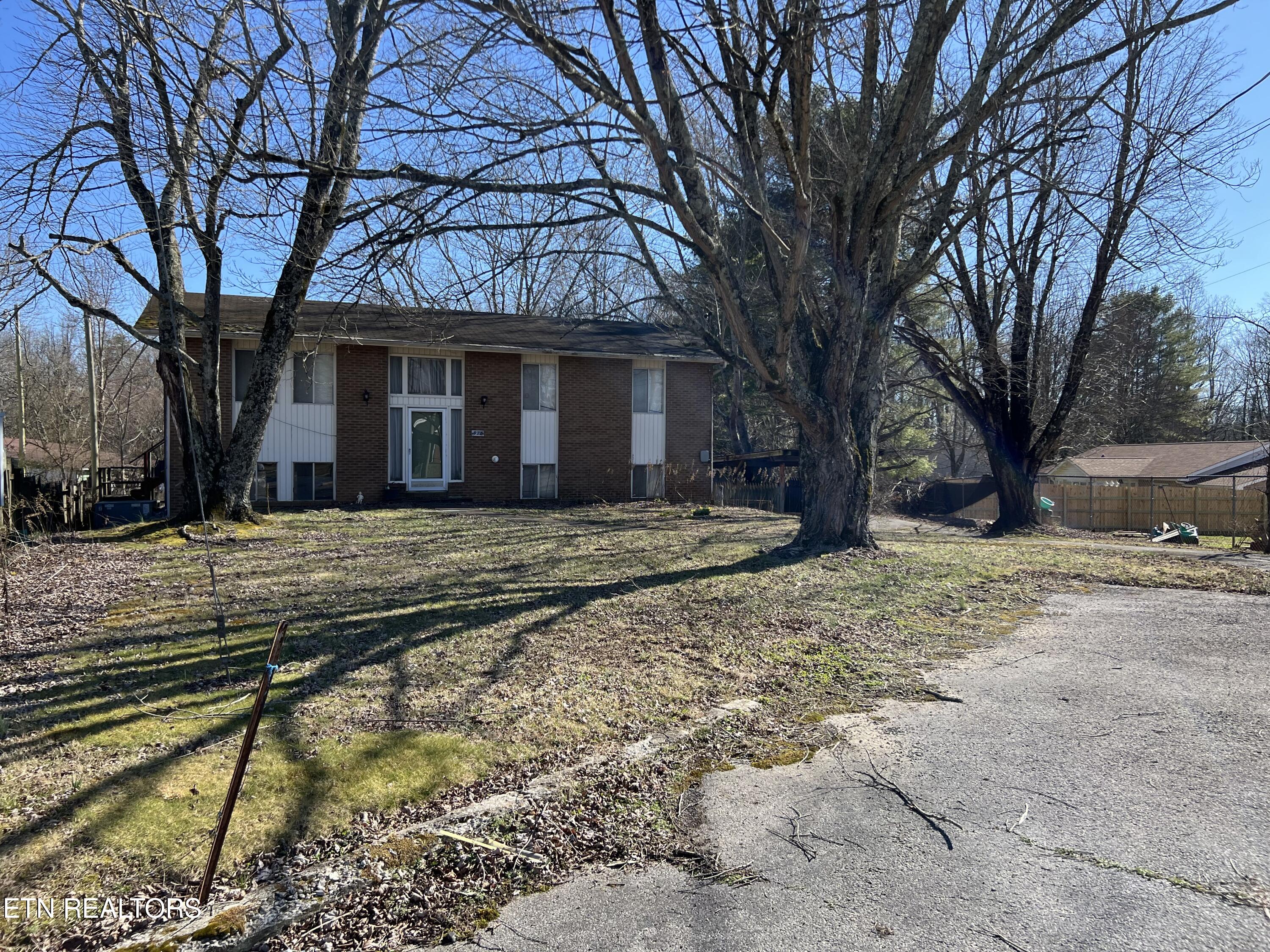 978 Camp Street Wartburg TN 37887