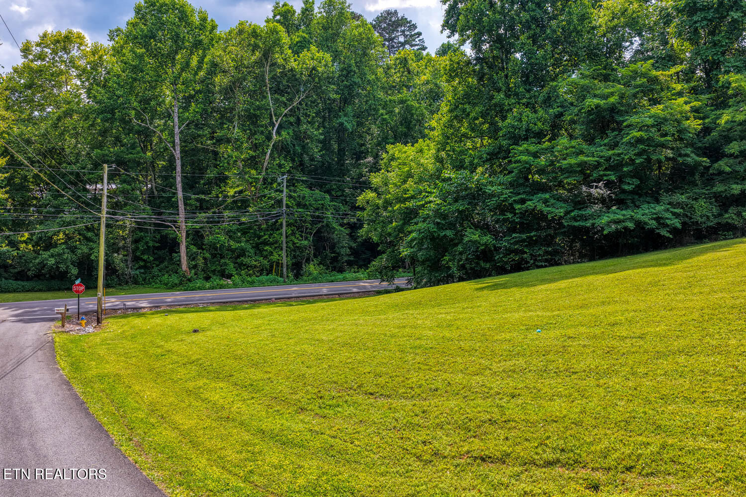 2810&2812 Daybreak Way Strawberry Plains TN 37871