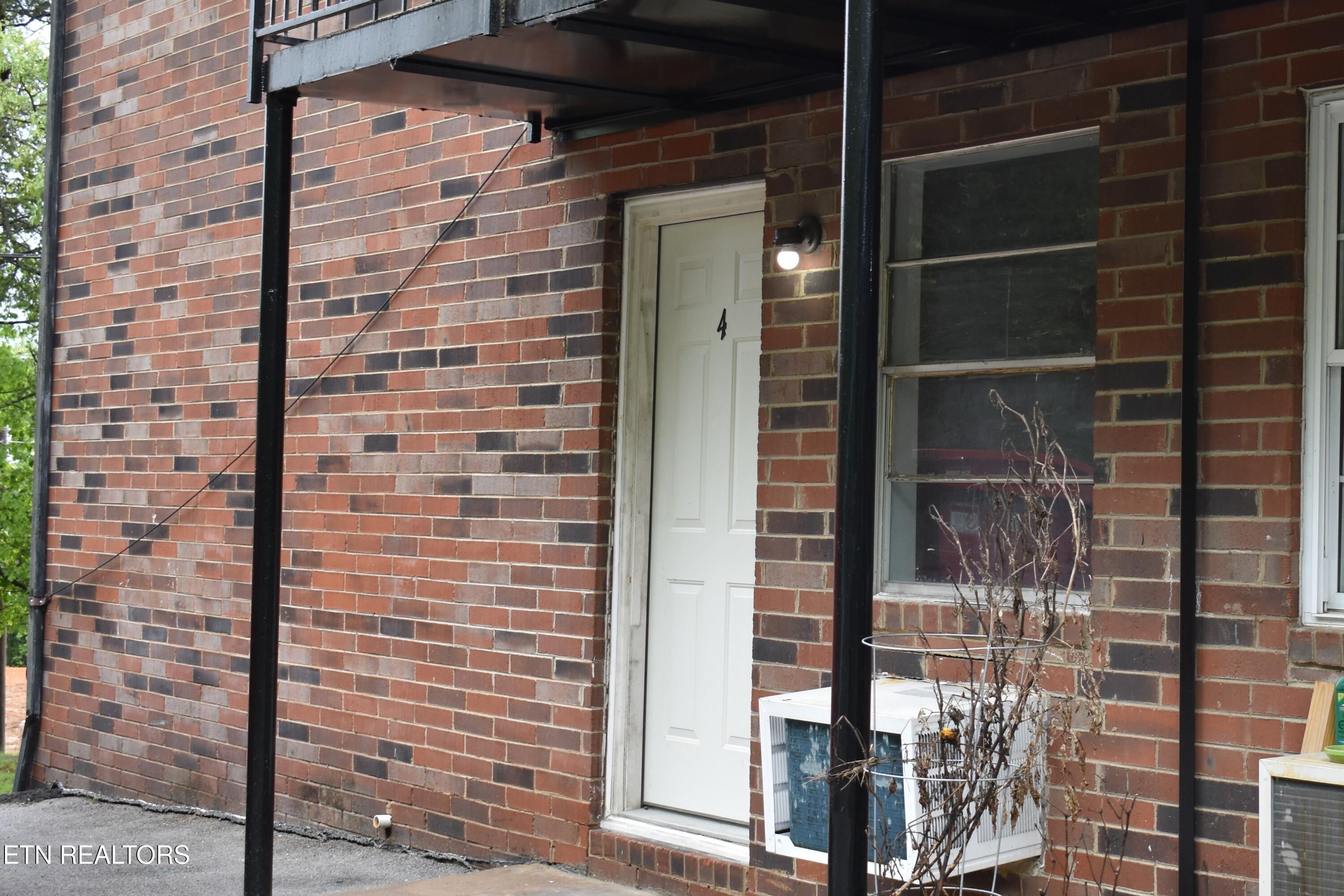 410 Dry Gap Pike Knoxville TN 37912
