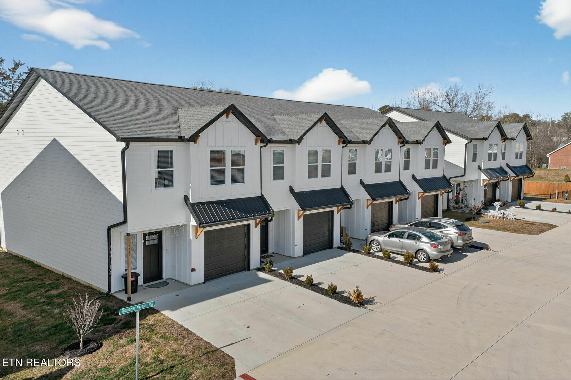1763 Strawberry Meadows Way Knoxville TN 37914