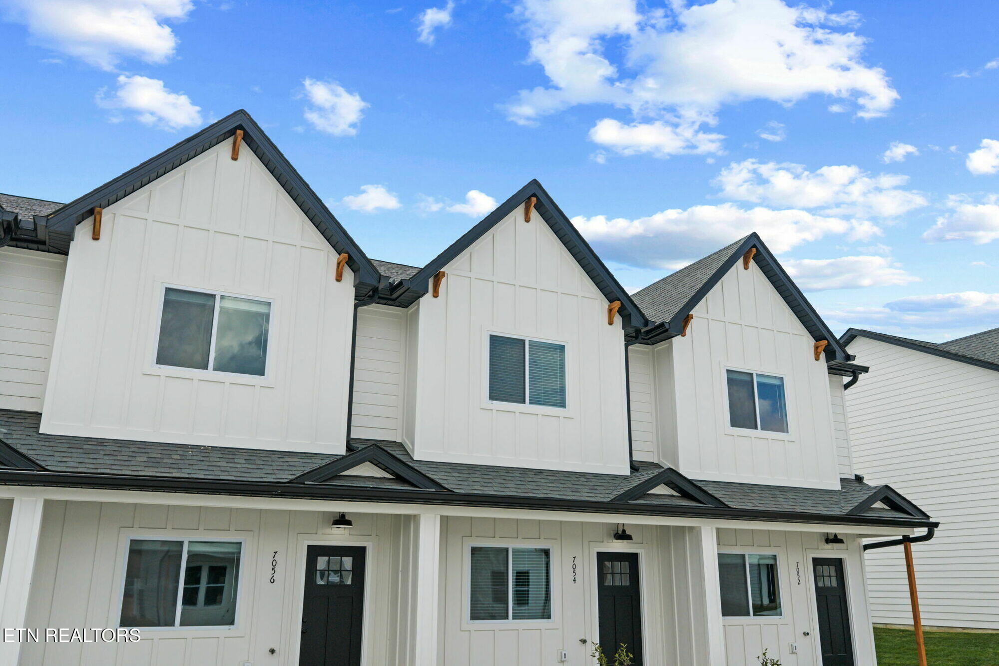 1763 Strawberry Meadows Way Knoxville TN 37914