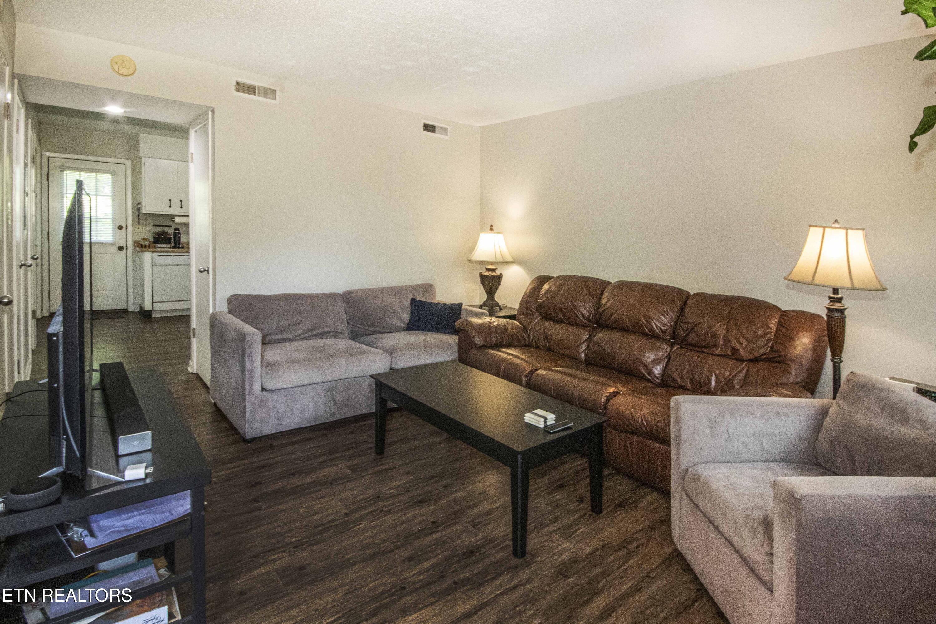 7304 Old Clinton Pike Knoxville TN 37921