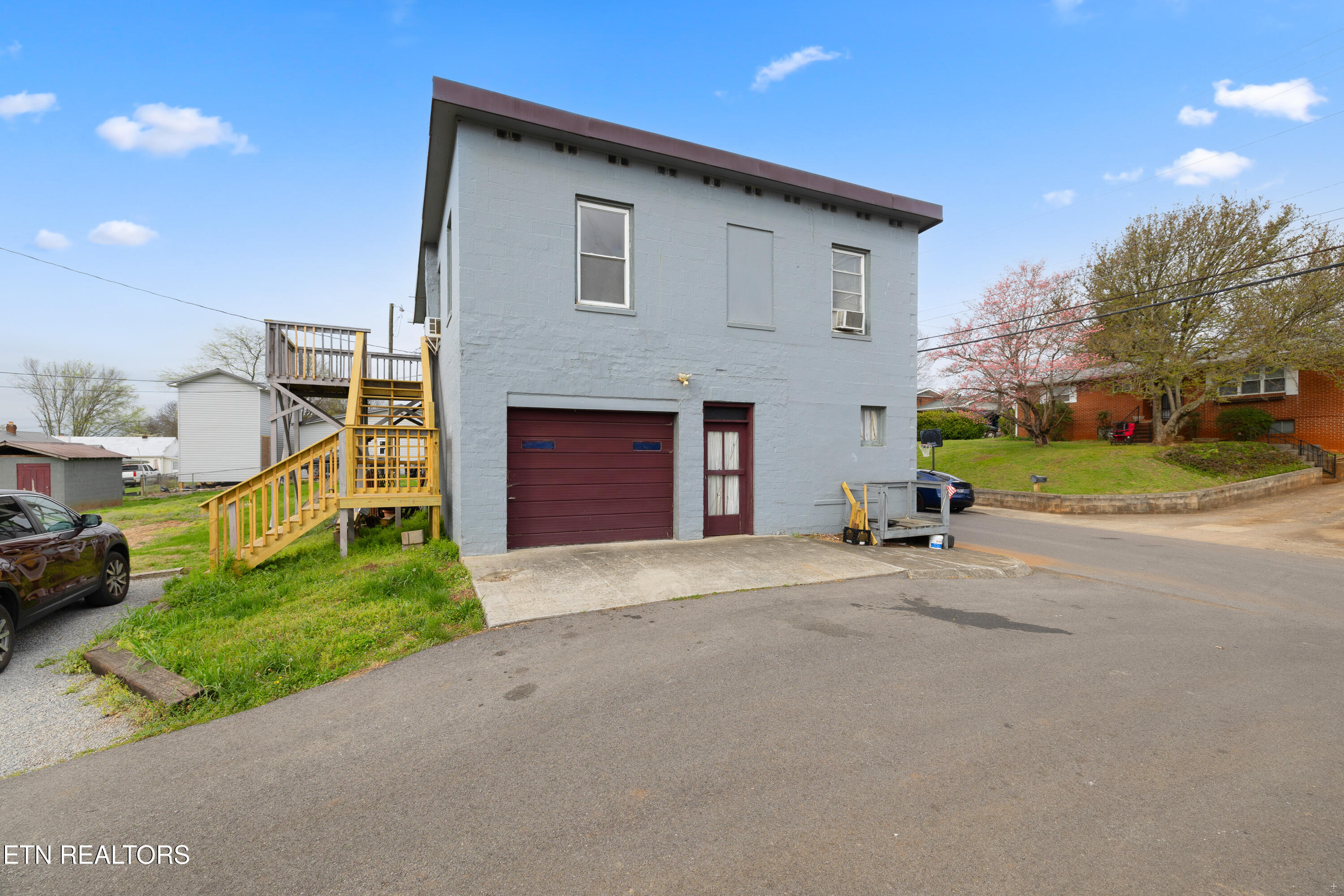 725 Church Street Loudon TN 37774
