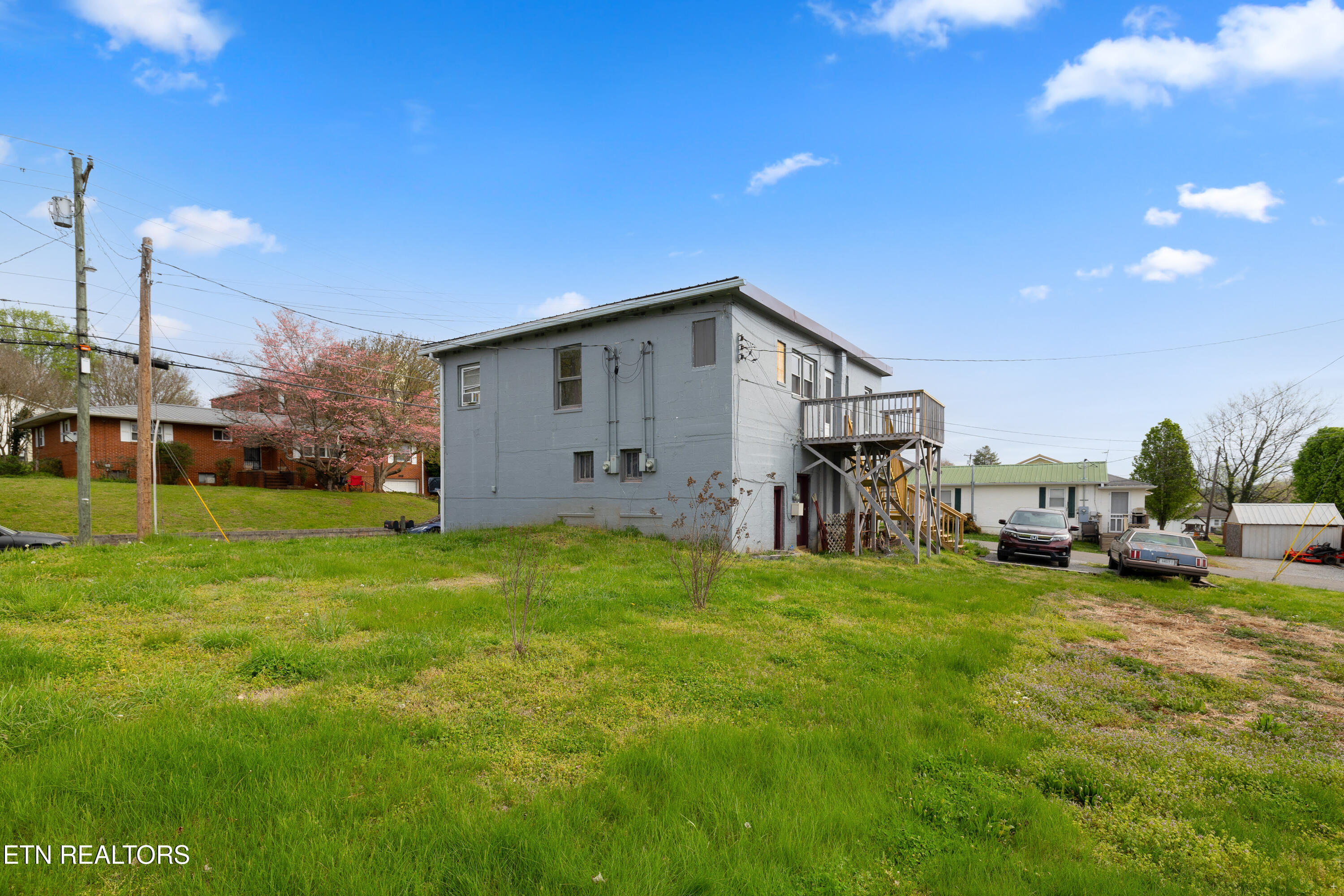 725 Church Street Loudon TN 37774