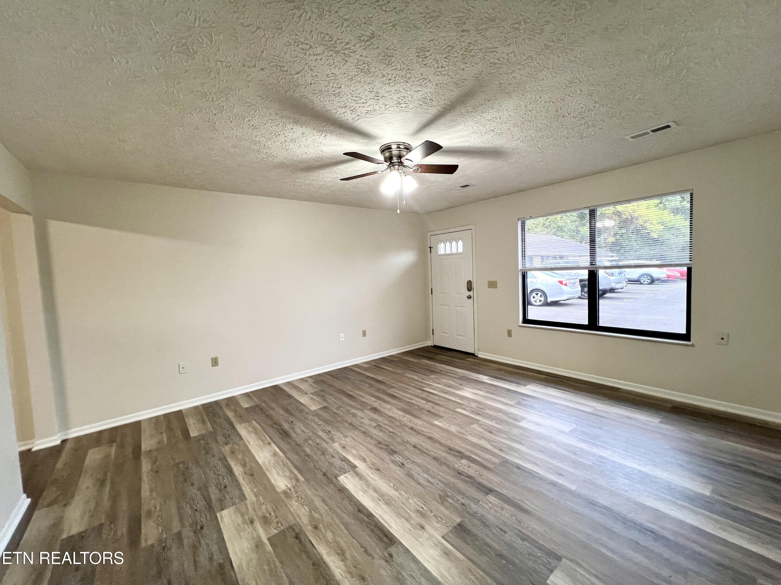 2709 Roberts Road Kodak TN 37764