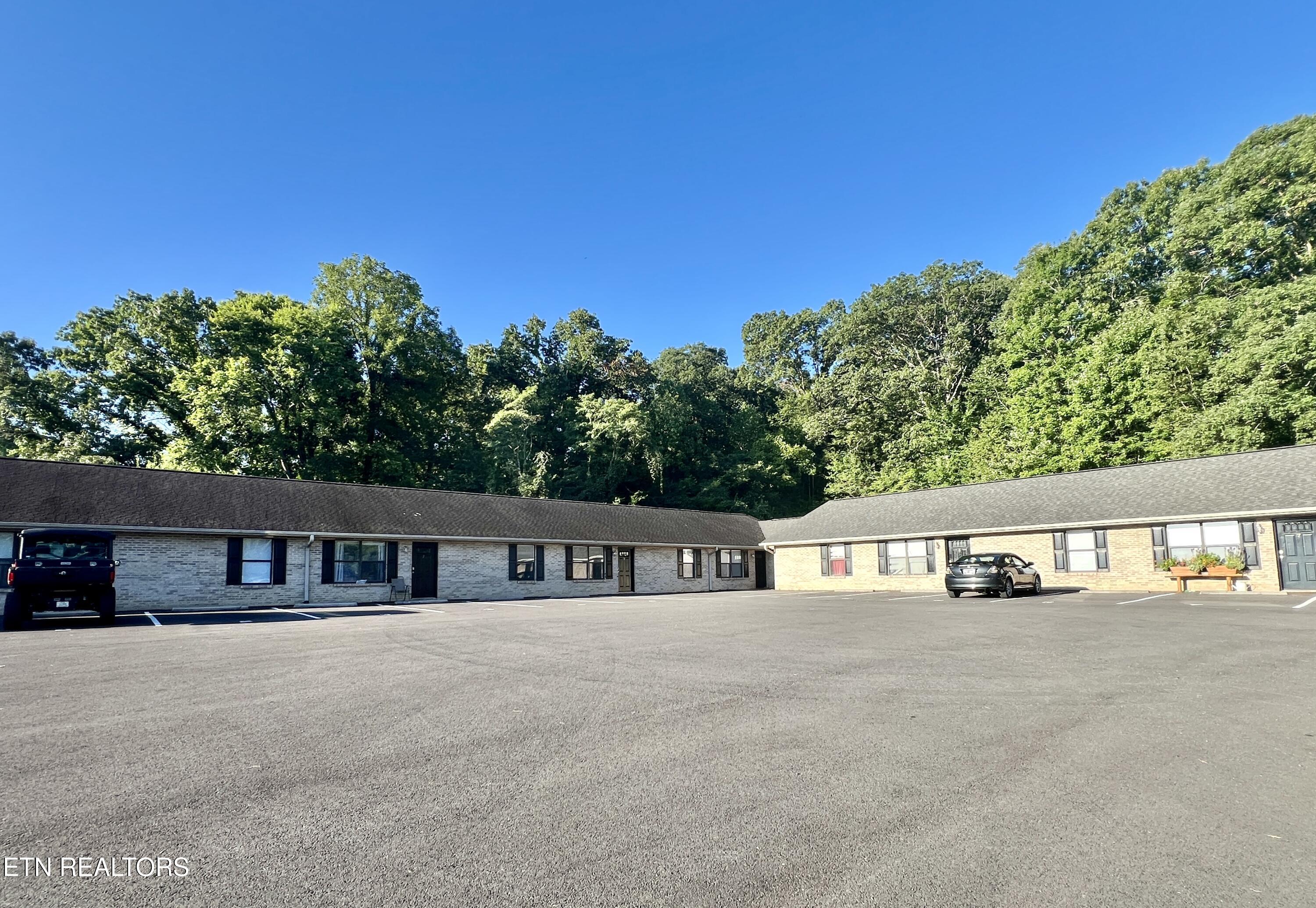 2709 Roberts Road Kodak TN 37764