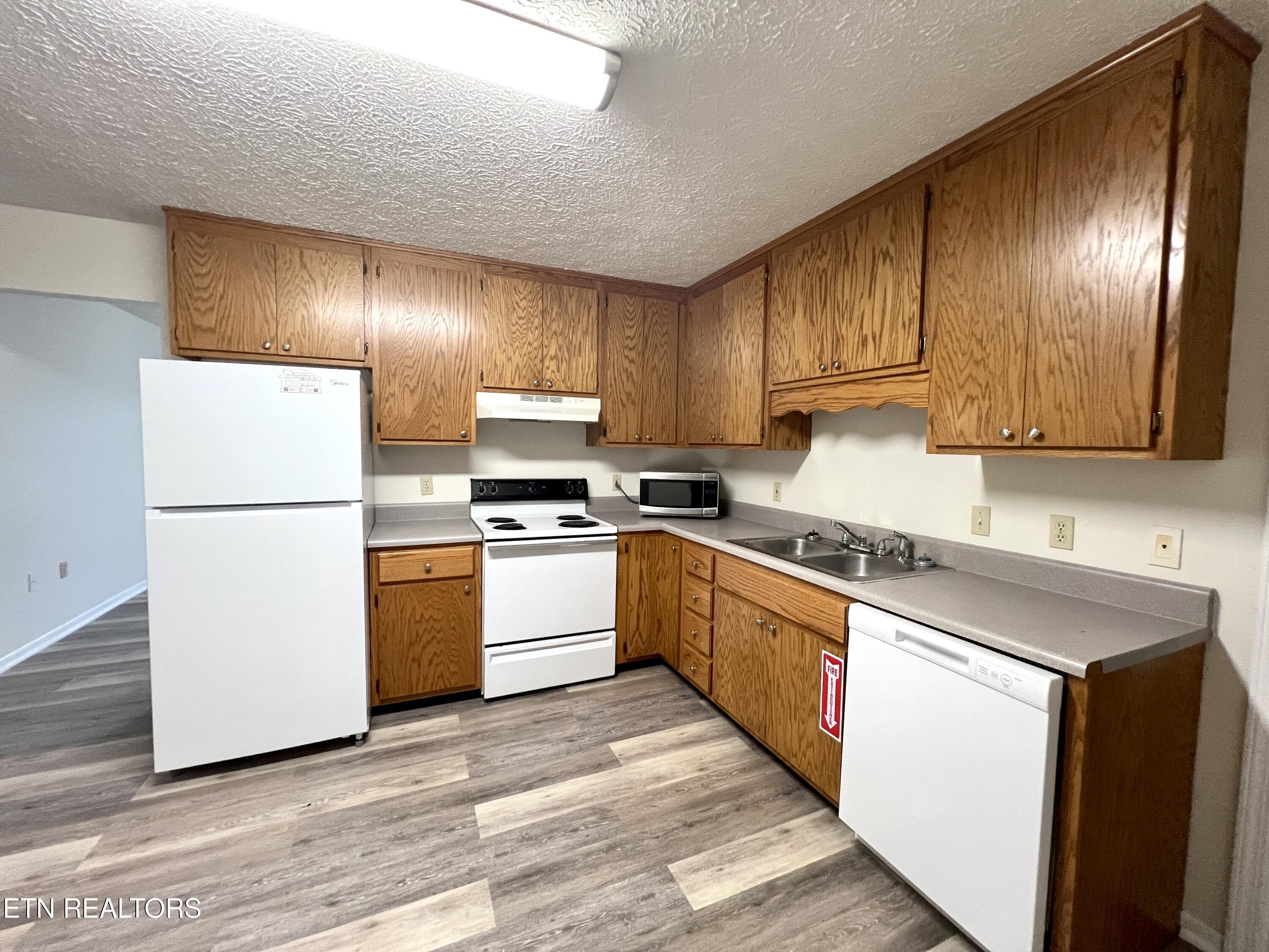 2709 Roberts Road Kodak TN 37764