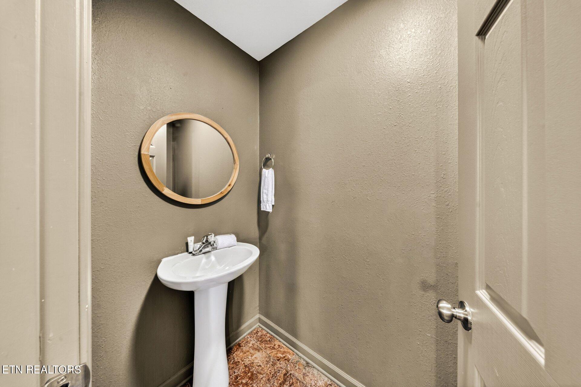 1434 William Holt Boulevard Sevierville TN 37862