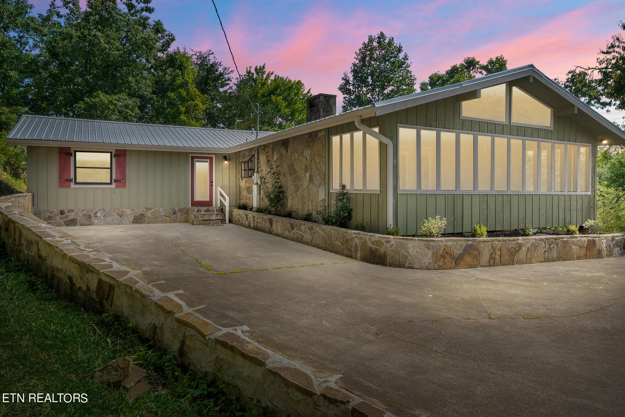 3250 Huckleberry Way Sevierville TN 37862