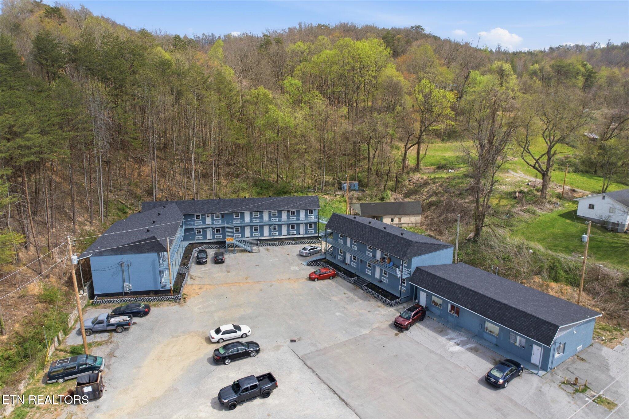281 John Mcghee Boulevard Caryville TN 37714