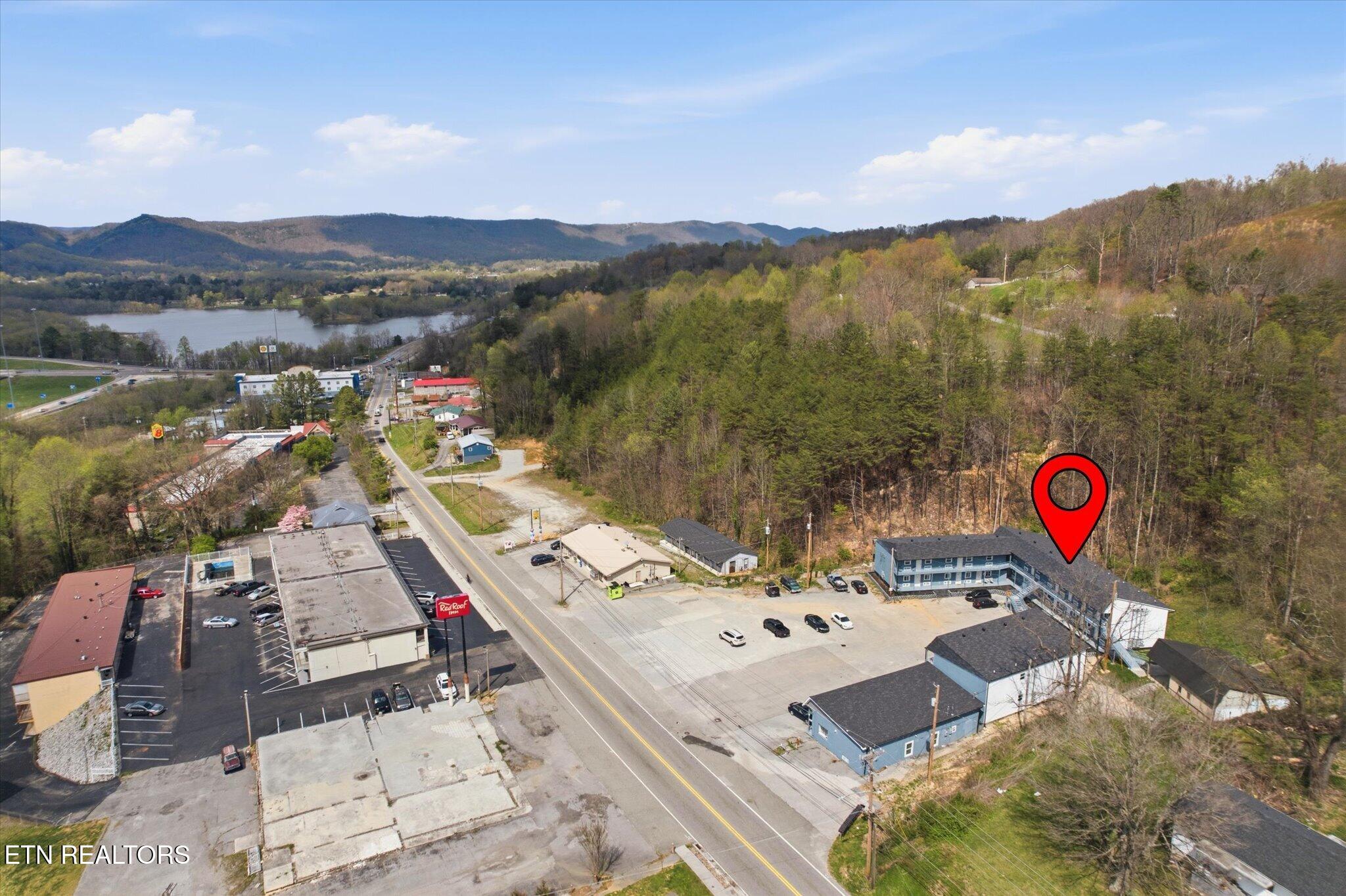281 John Mcghee Boulevard Caryville TN 37714