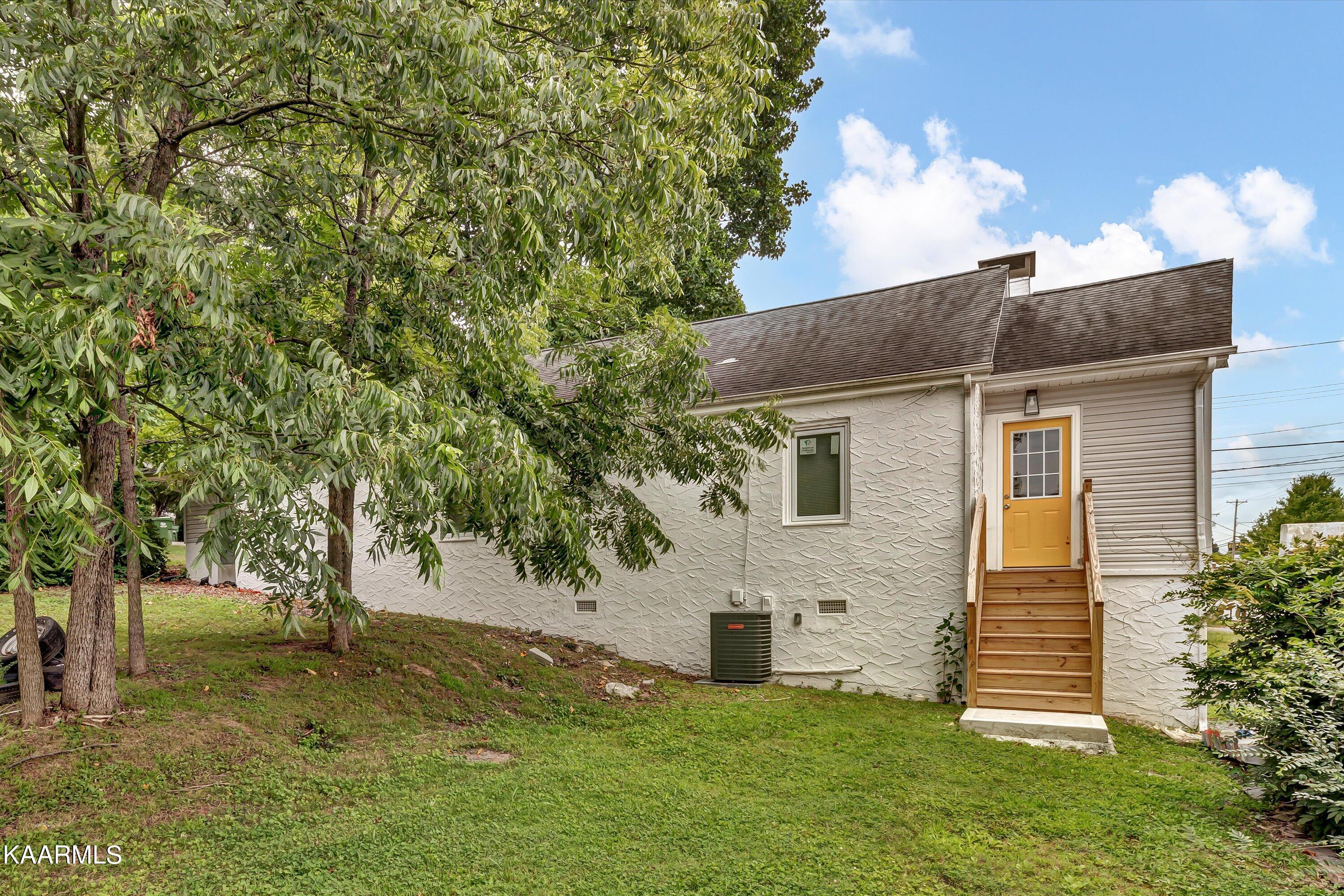 106 S 5th Street Maryville TN 37804