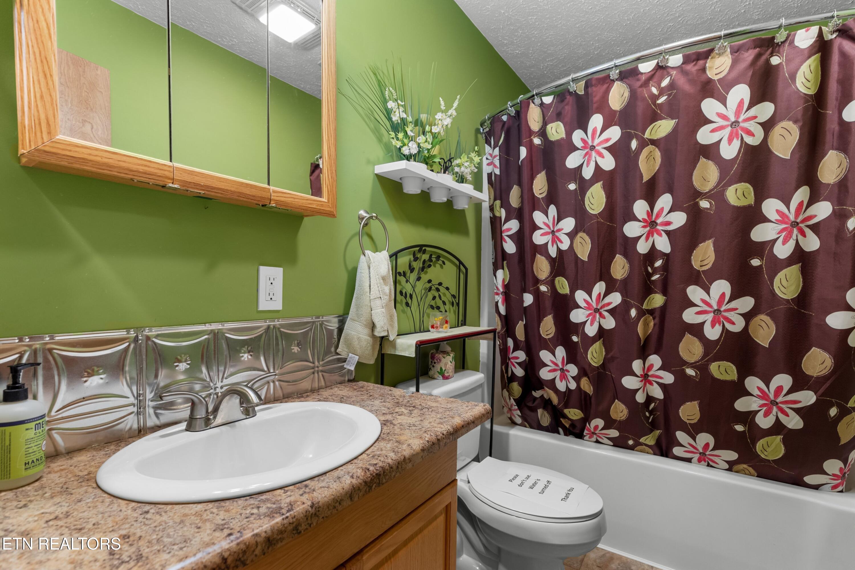 236 Beech Street Sneedville TN 37869
