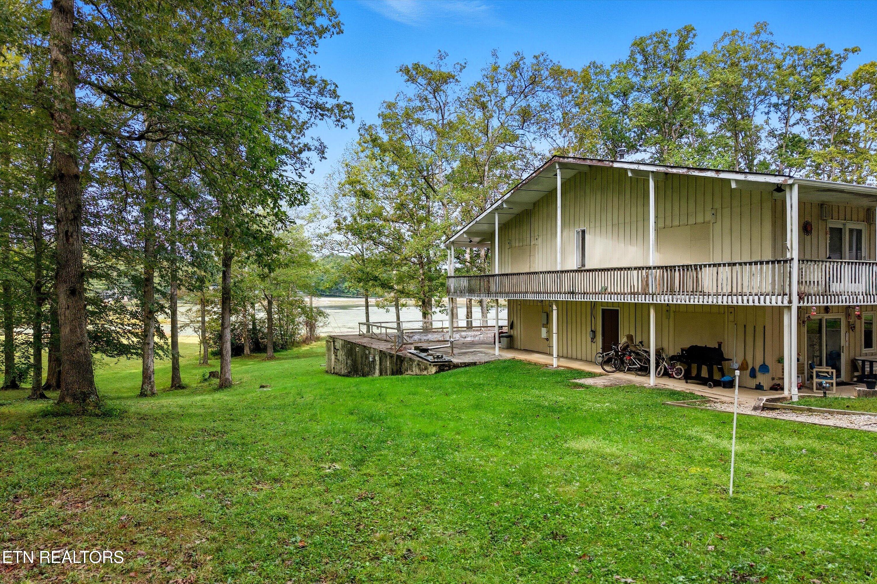 605 S Lake Drive Oneida TN 37841