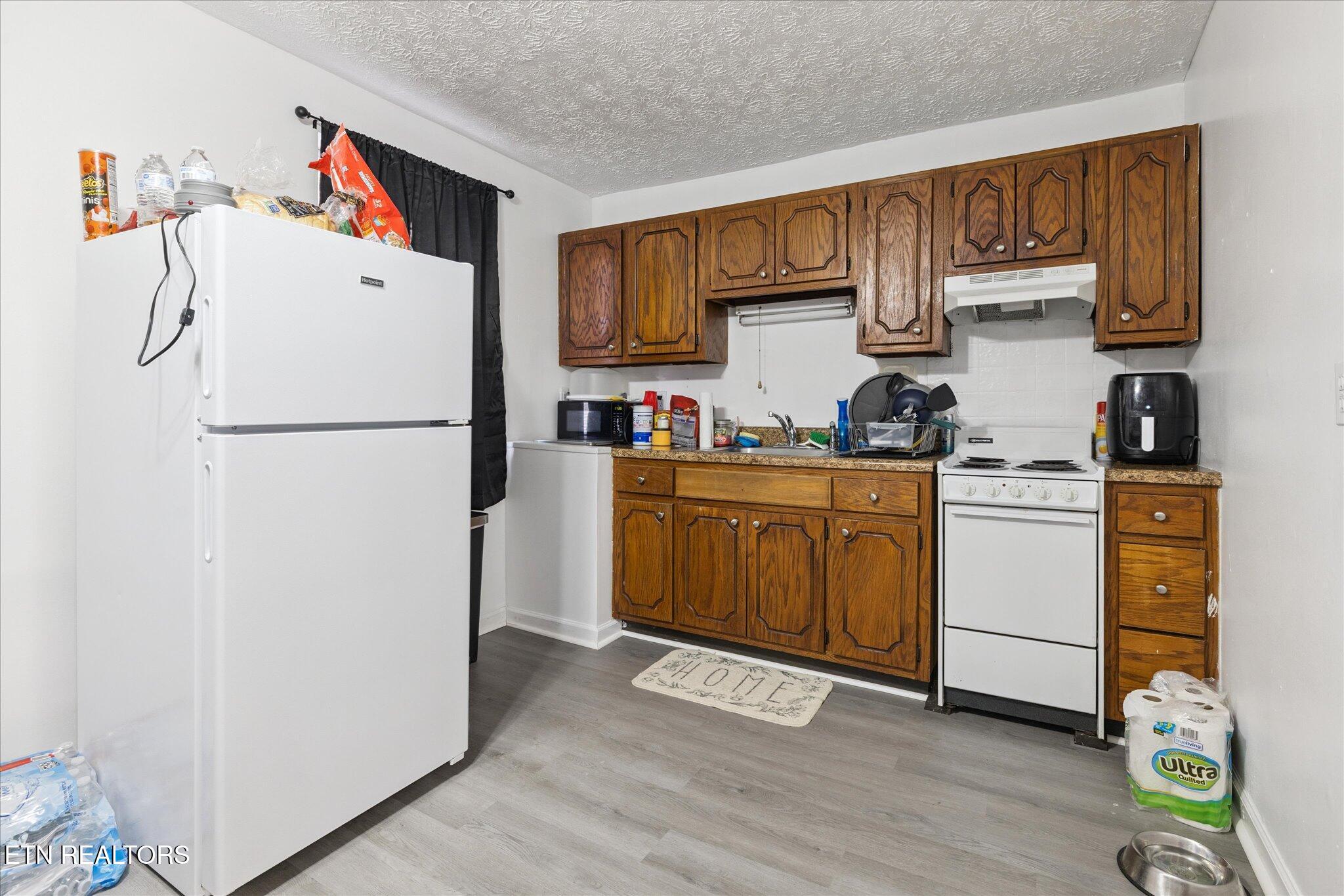 512 N Roane Street Harriman TN 37748