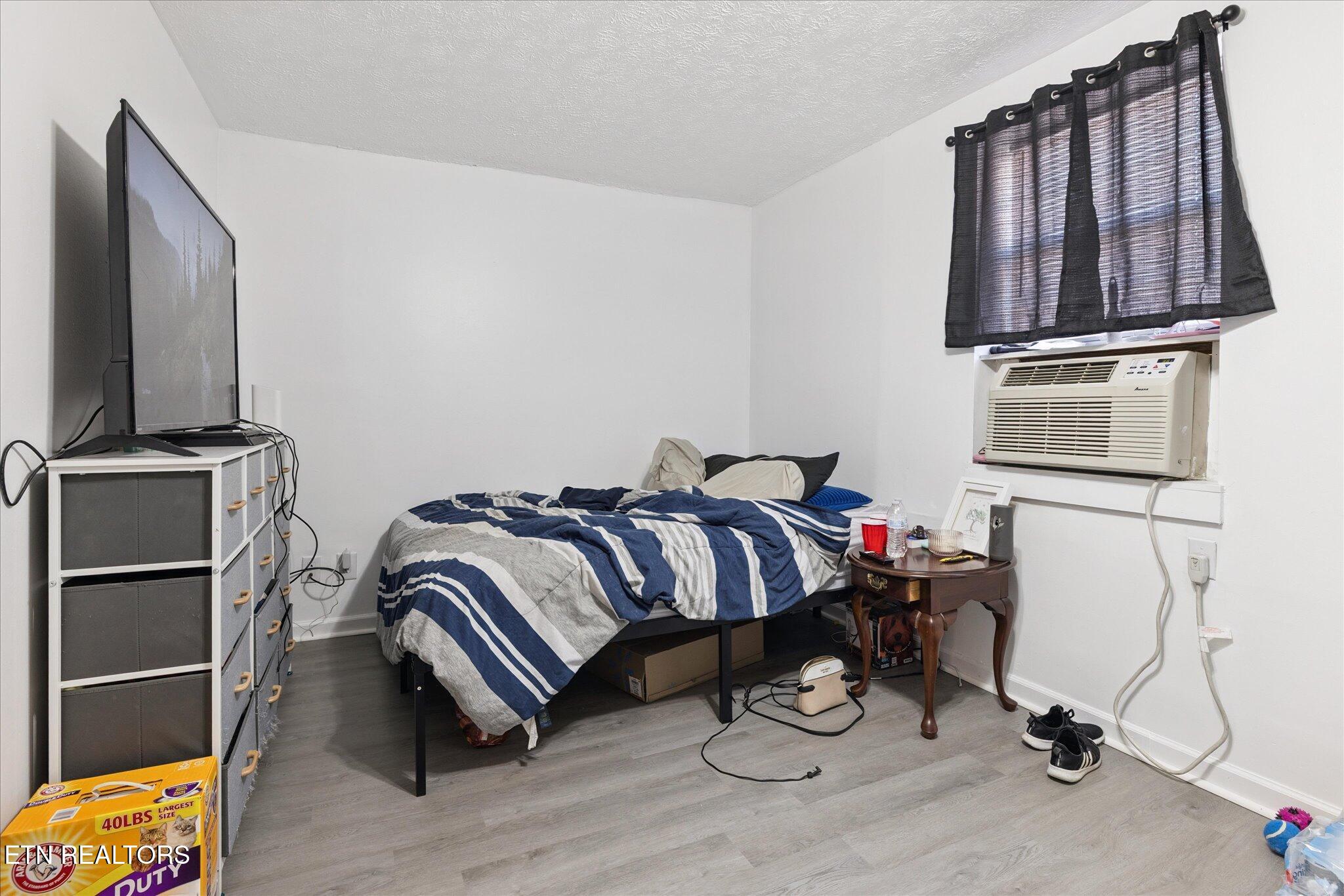 512 N Roane Street Harriman TN 37748