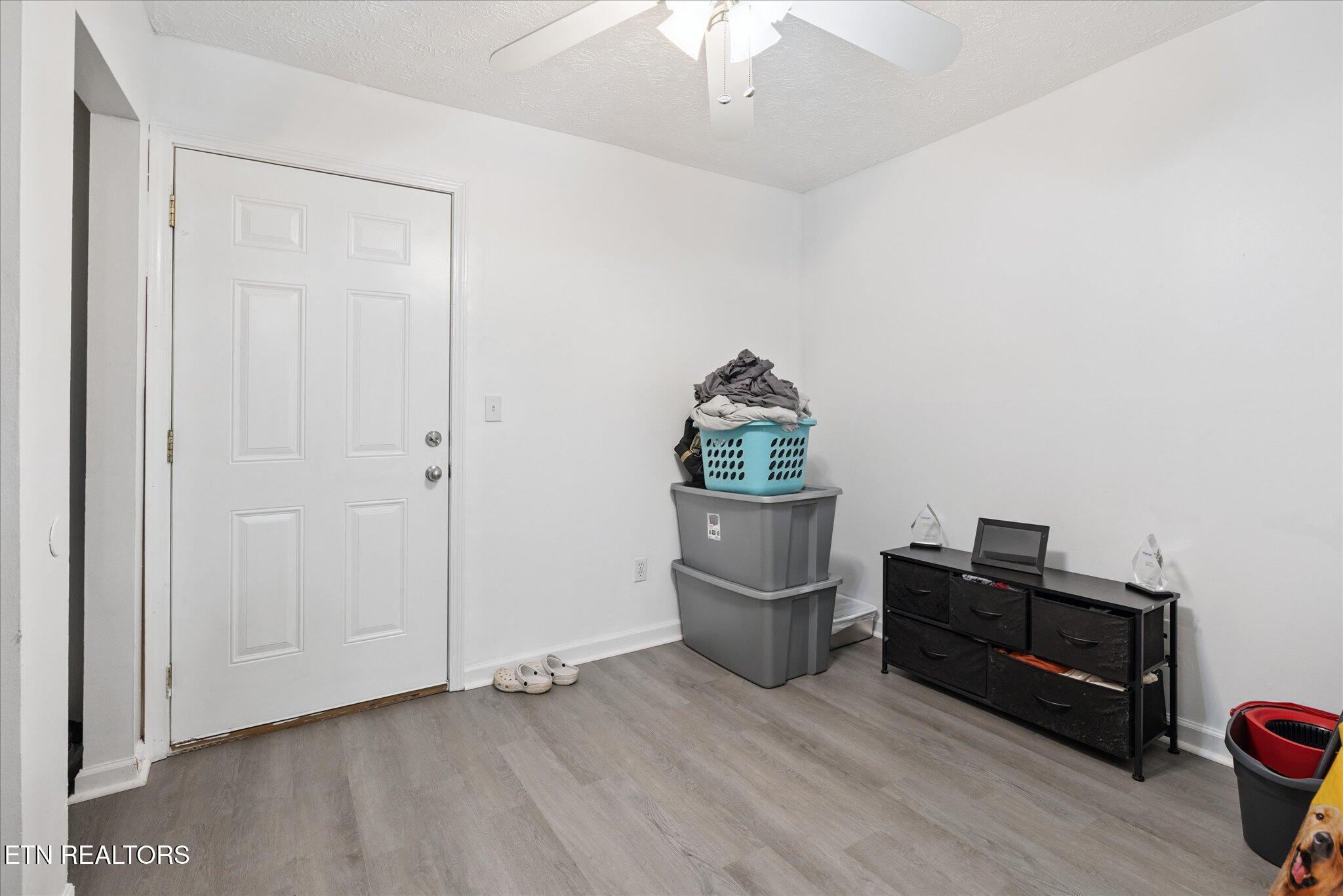 512 N Roane Street Harriman TN 37748