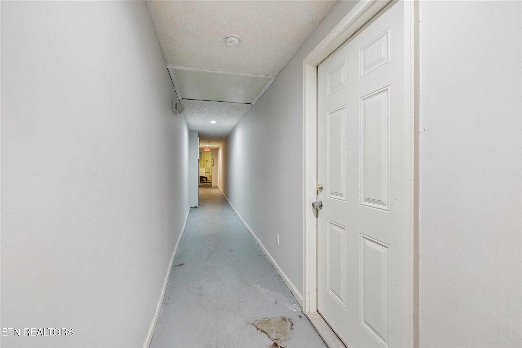 512 N Roane Street Harriman TN 37748