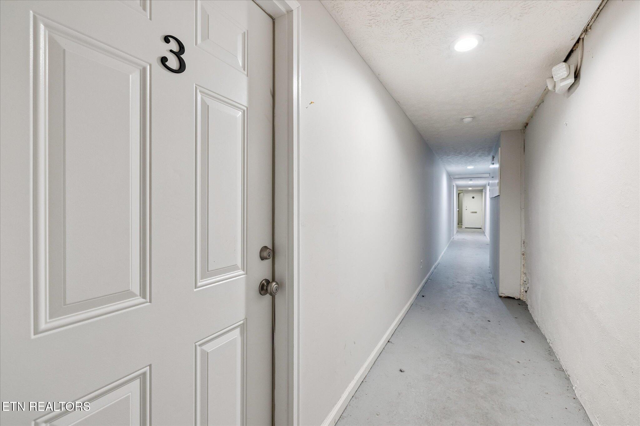 512 N Roane Street Harriman TN 37748
