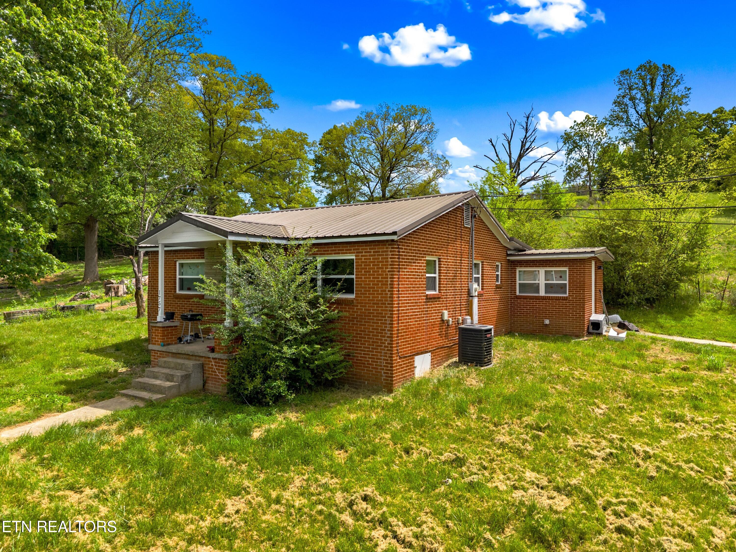 1757 Cottage Hill Circle New Market TN 37820