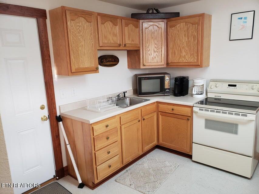 311 S Main Street Rocky Top TN 37769