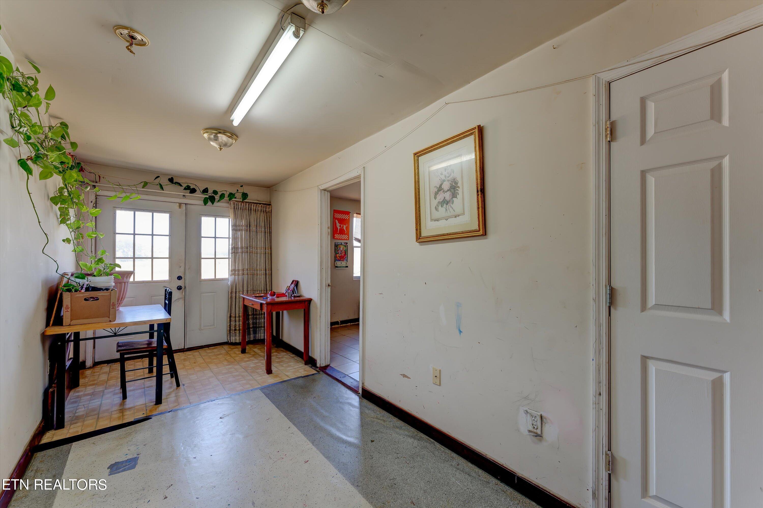 20370 W Lee Highway Philadelphia TN 37846