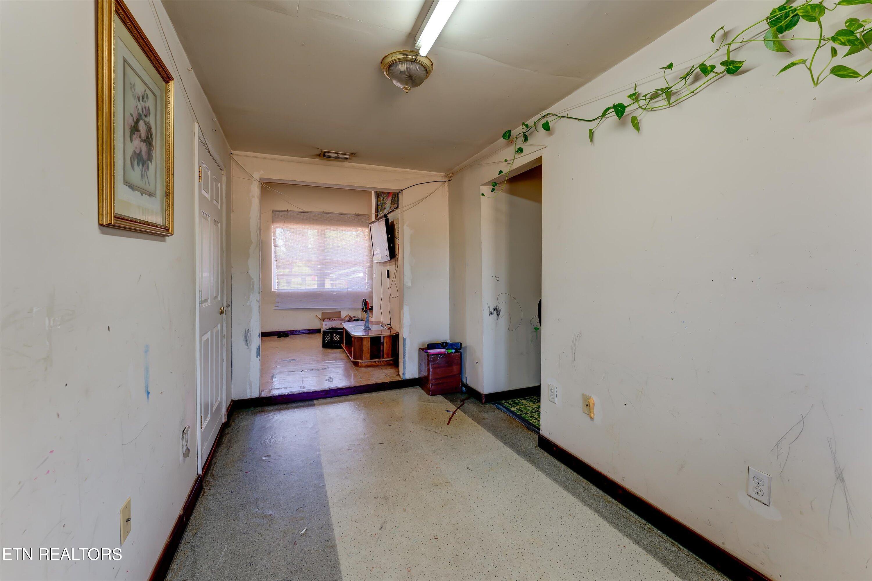 20370 W Lee Highway Philadelphia TN 37846
