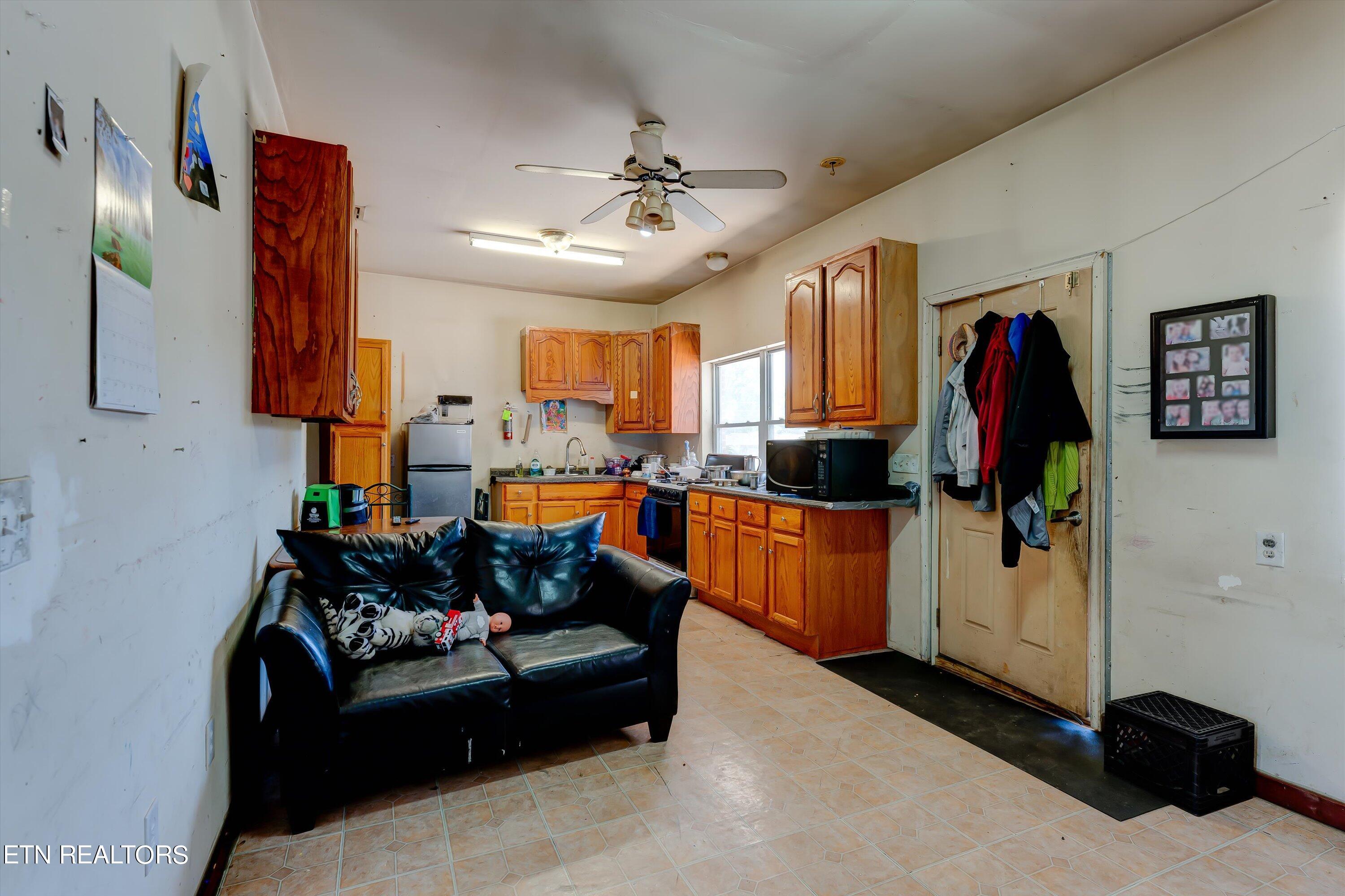 20370 W Lee Highway Philadelphia TN 37846