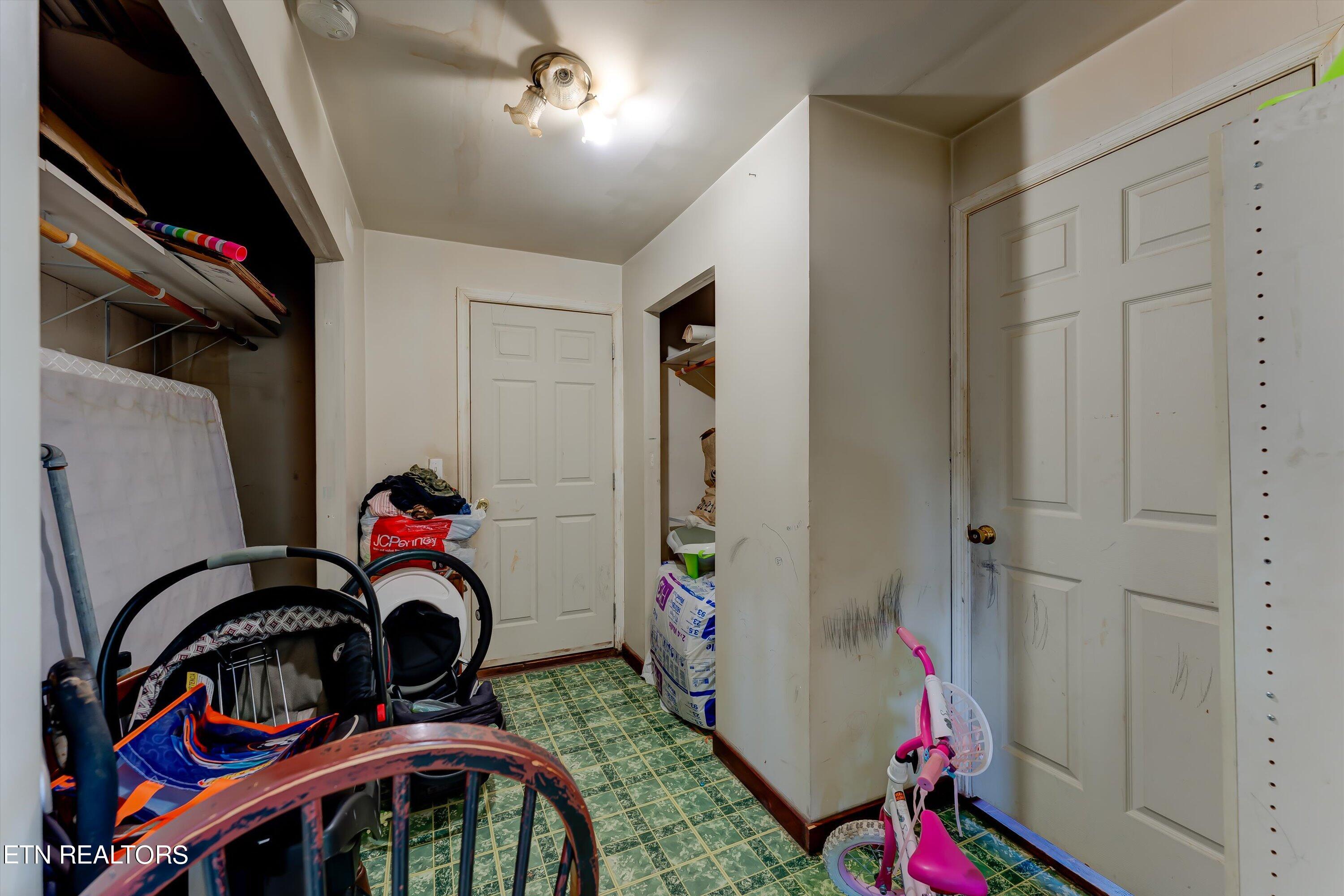 20370 W Lee Highway Philadelphia TN 37846