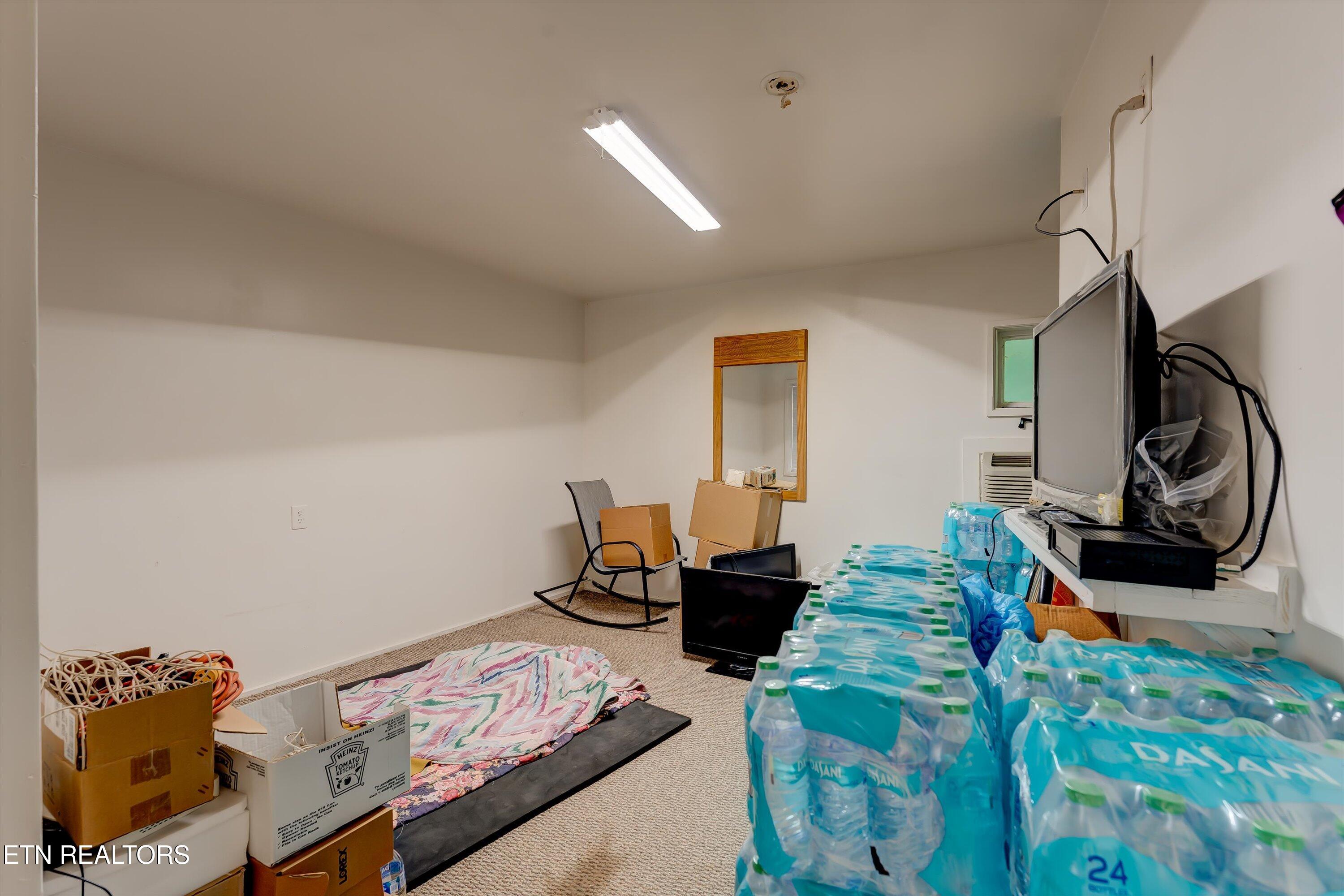 20370 W Lee Highway Philadelphia TN 37846