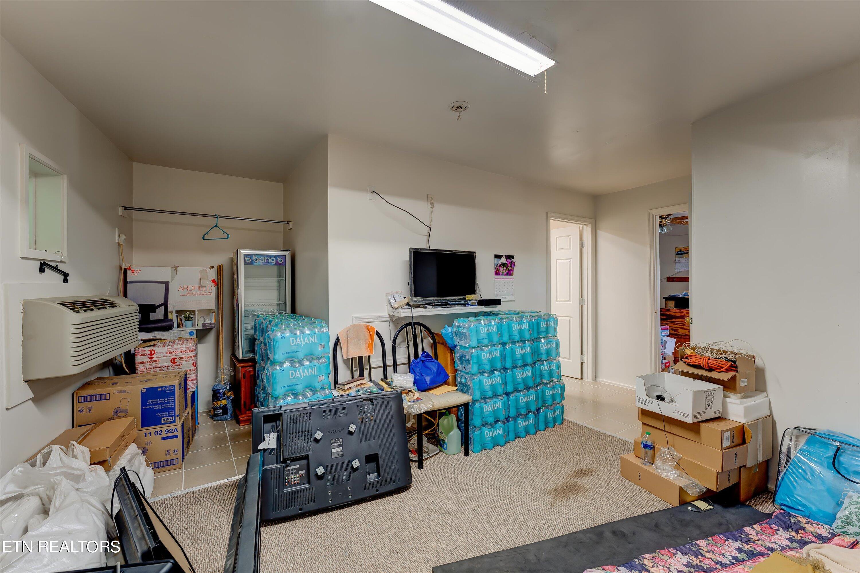 20370 W Lee Highway Philadelphia TN 37846