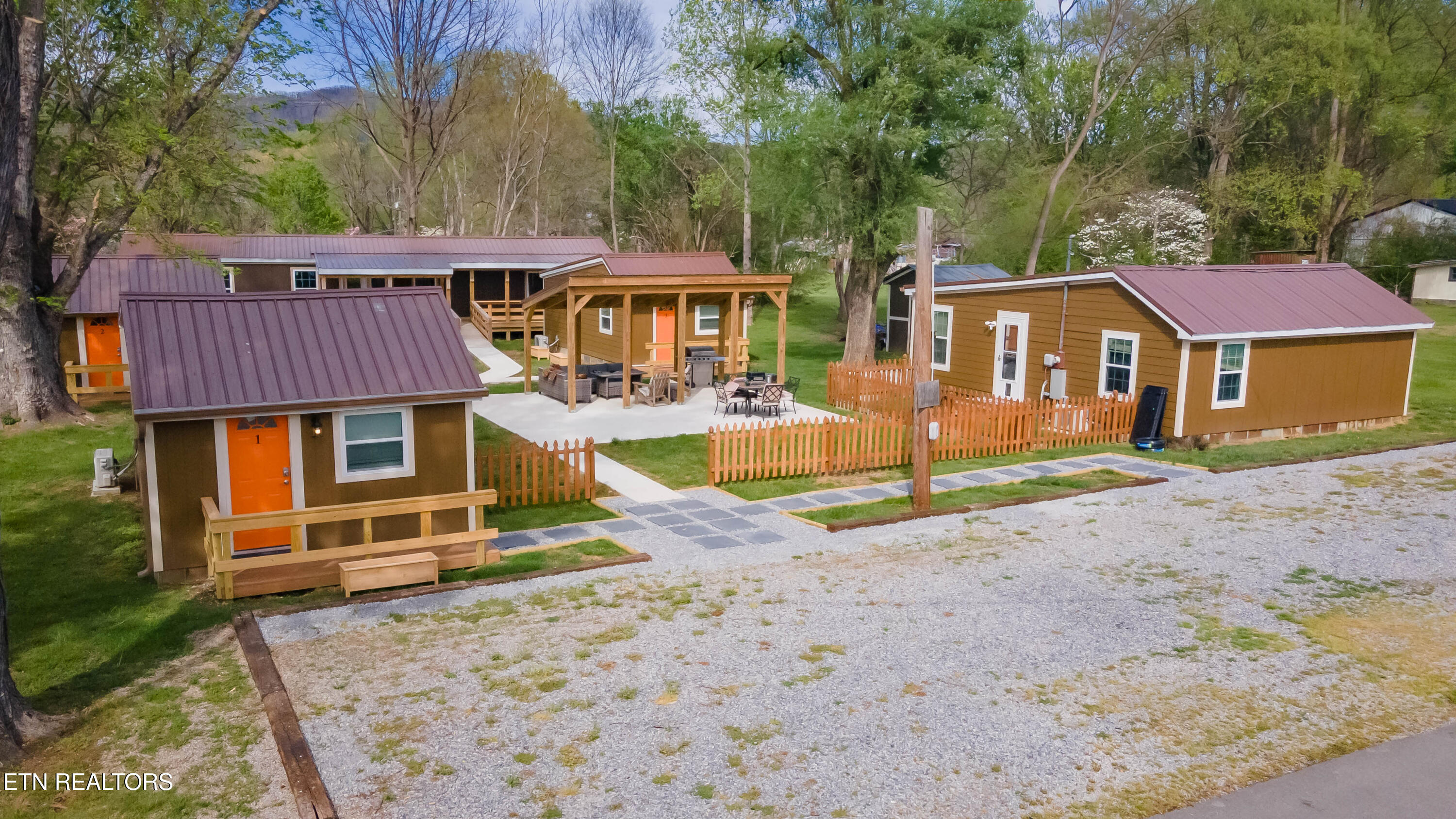 8113 W Old Highway 73 Townsend TN 37882