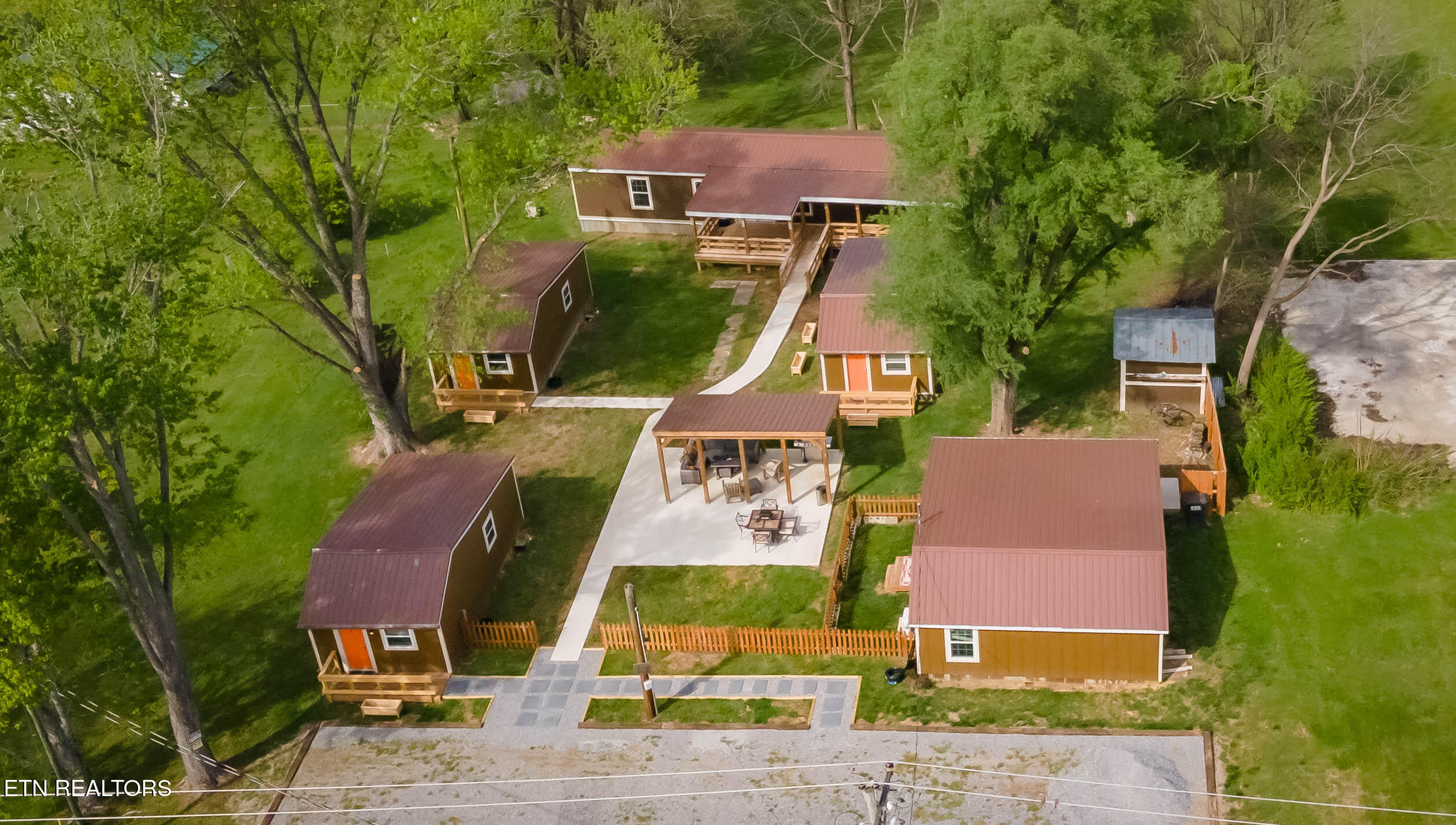 8113 W Old Highway 73 Townsend TN 37882