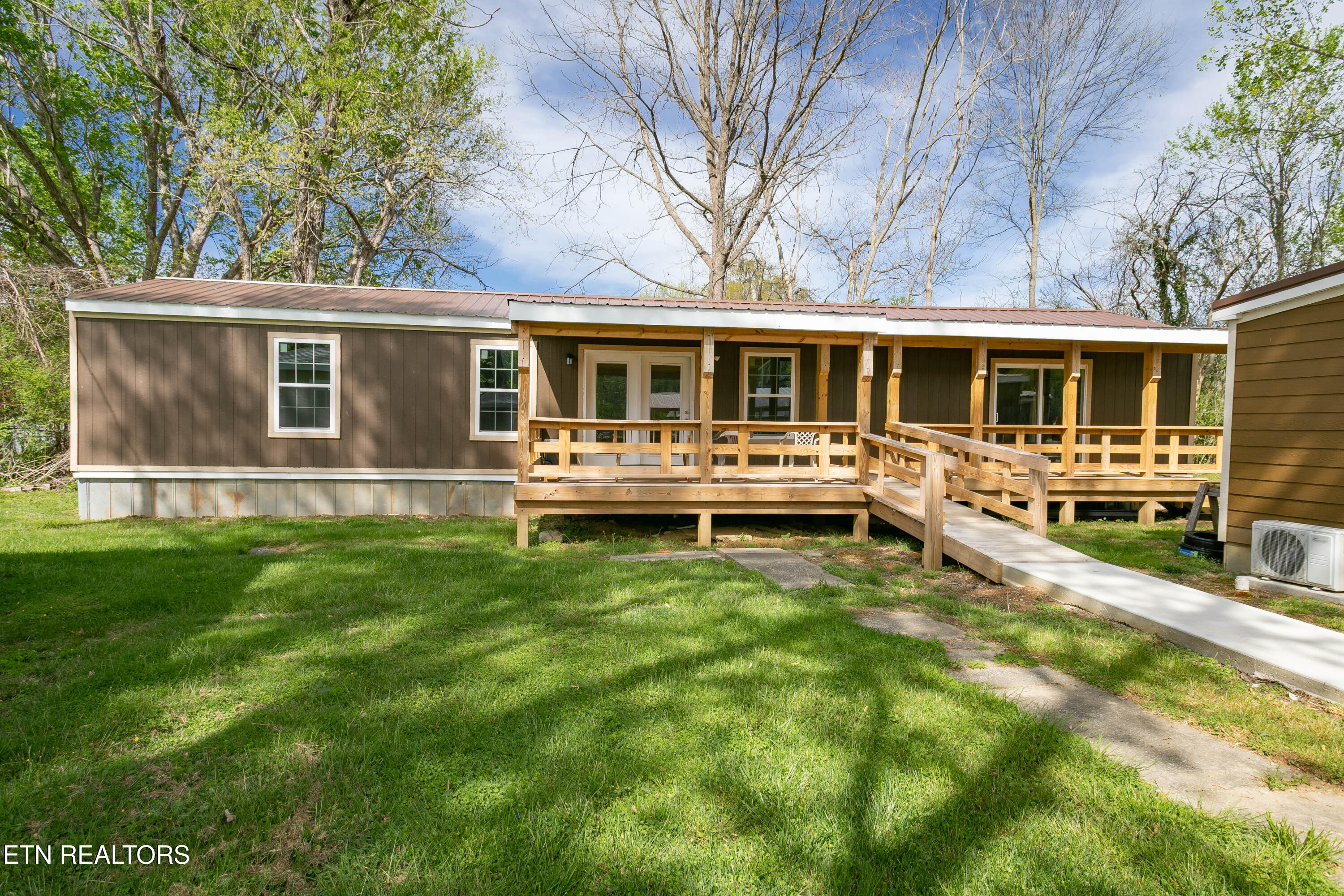 8113 W Old Highway 73 Townsend TN 37882