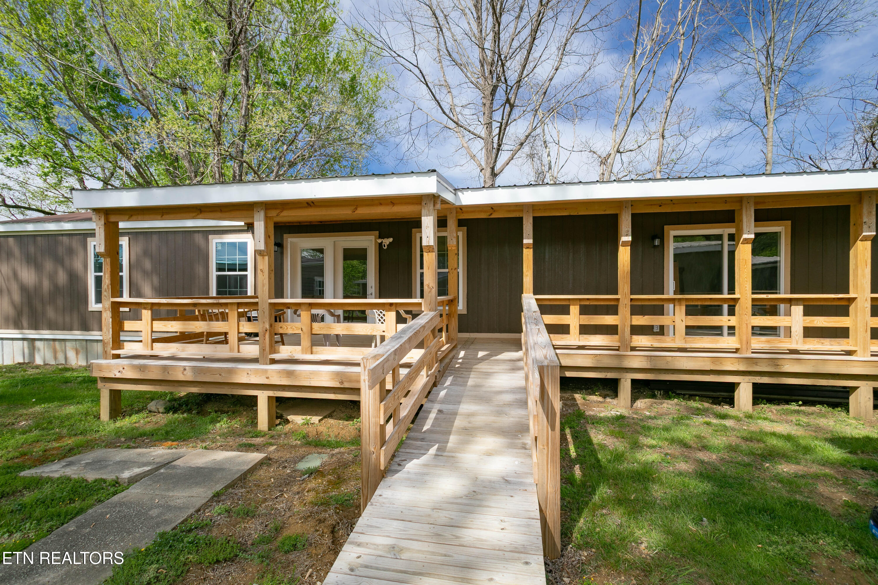 8113 W Old Highway 73 Townsend TN 37882