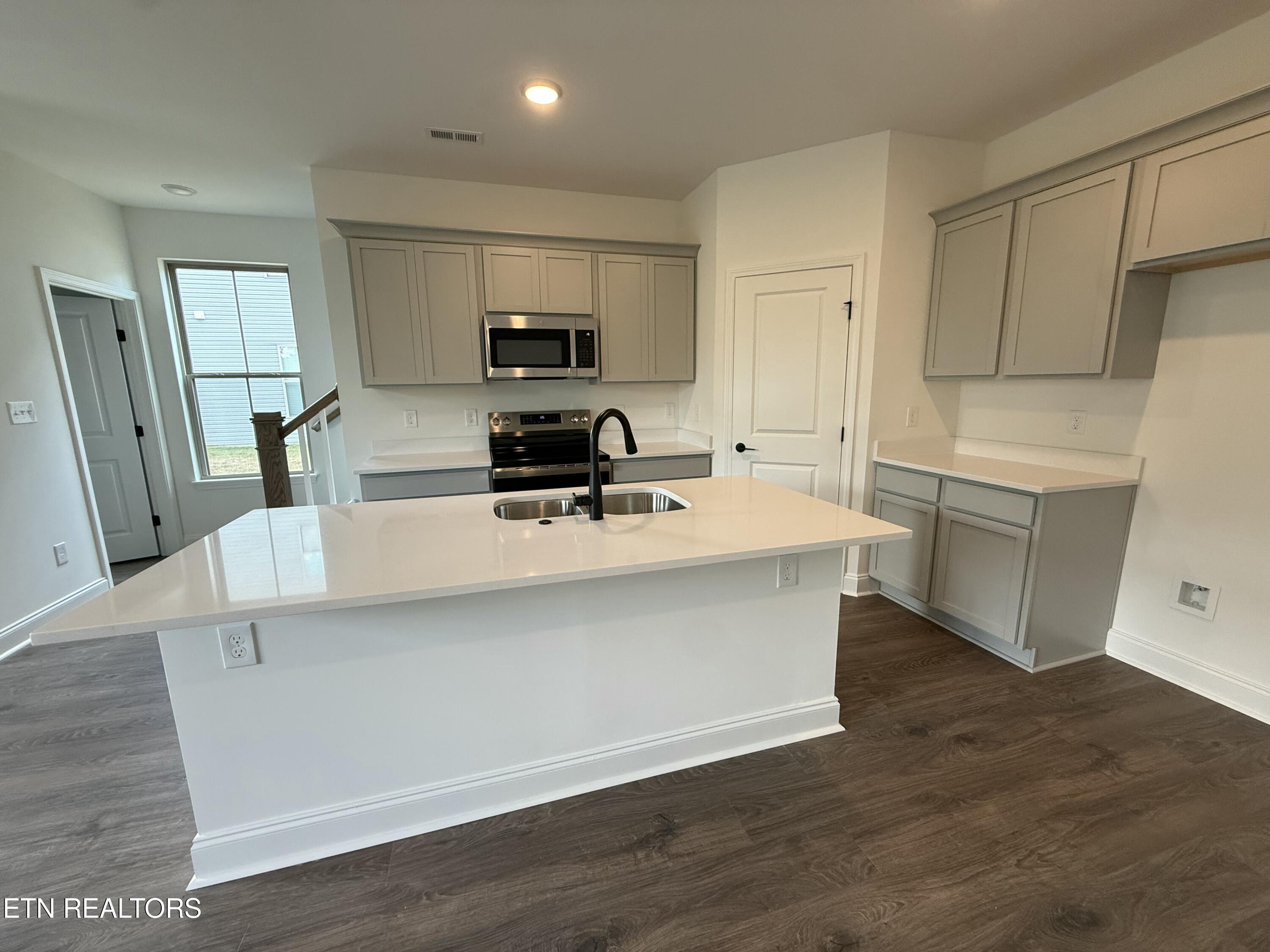 1708 Bennett Village Drive Maryville TN 37804