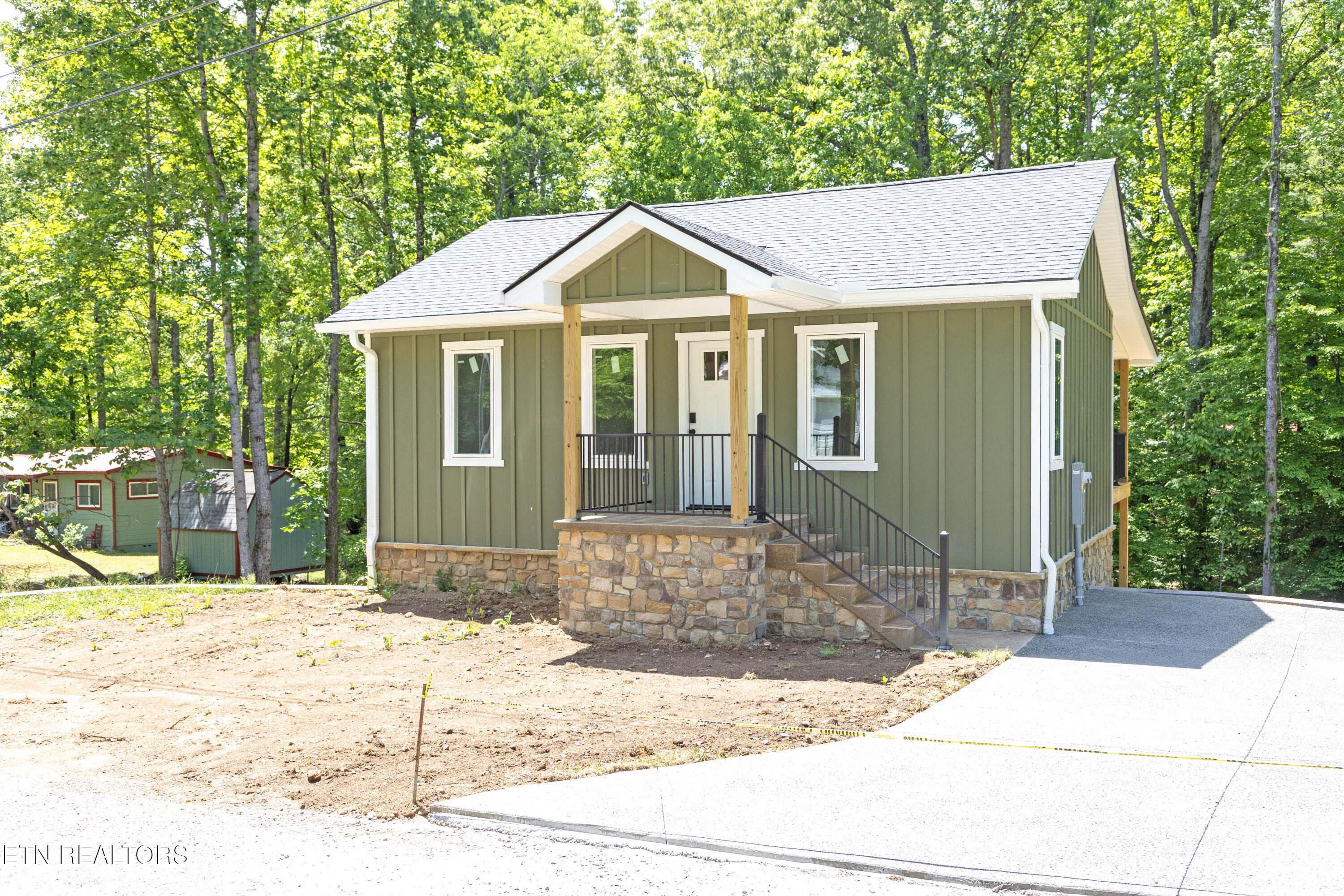 144 Caron Drive Spring City TN 37381