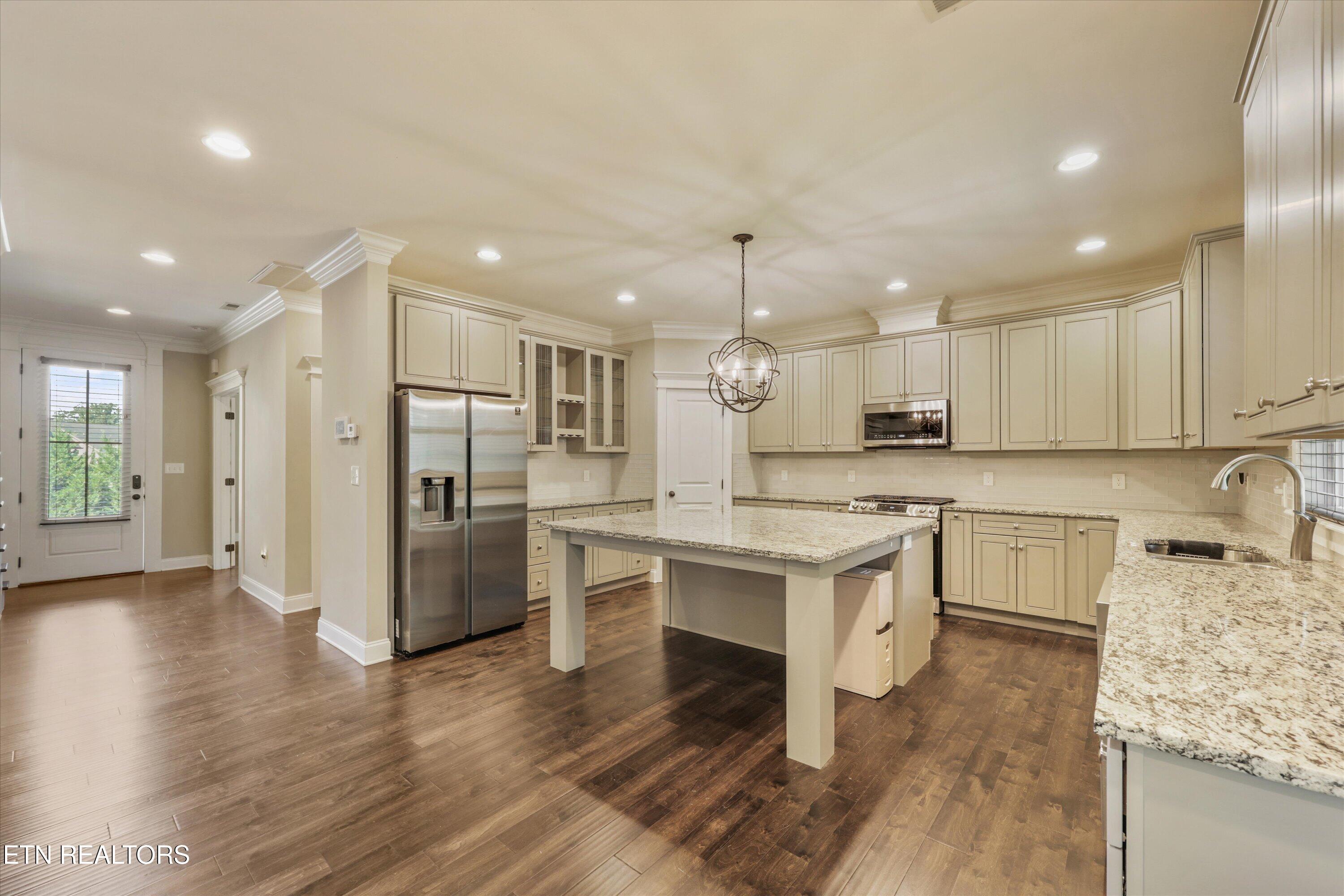 8504 Flowering Peach Lane Knoxville TN 37923