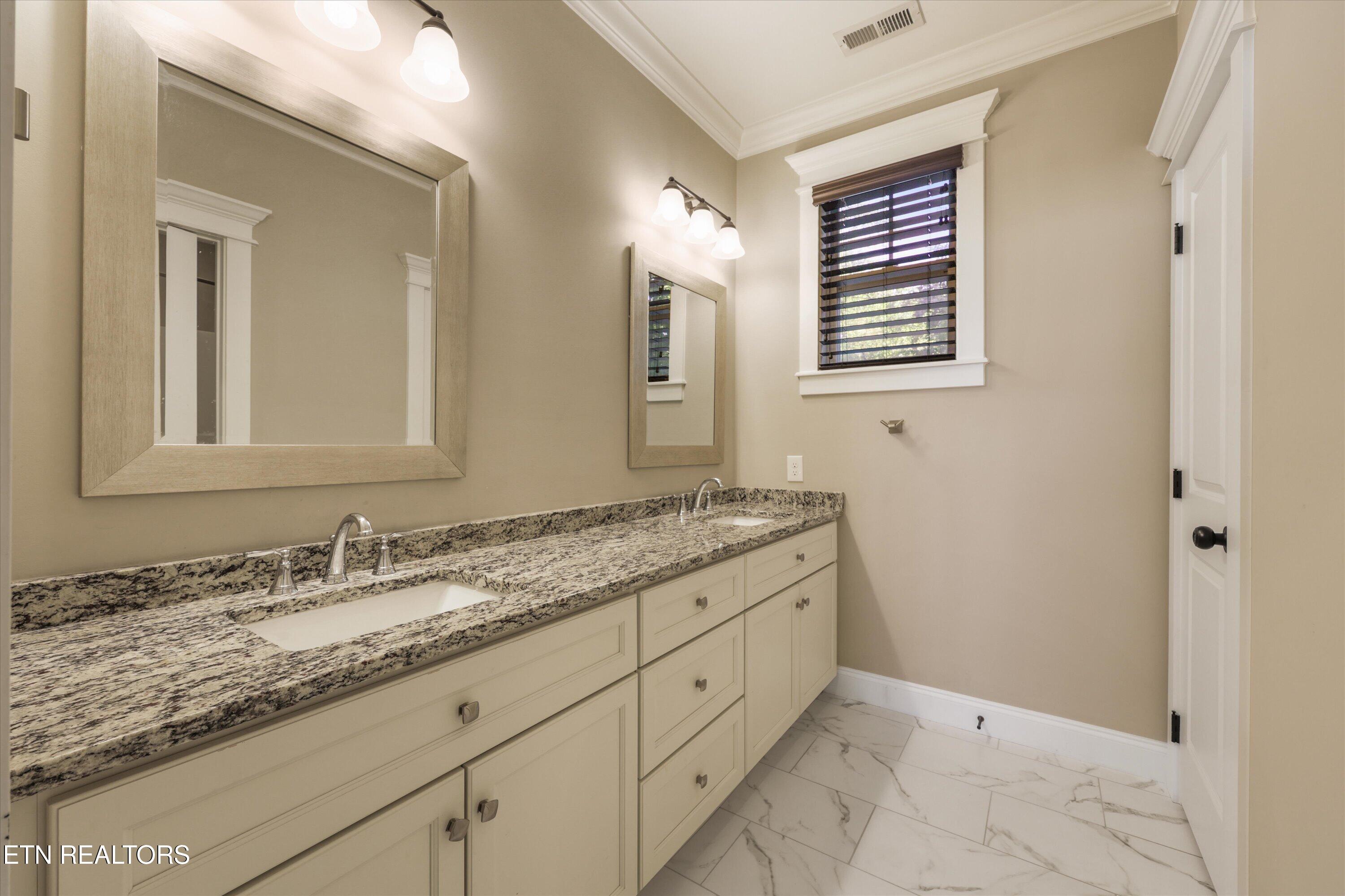 8504 Flowering Peach Lane Knoxville TN 37923