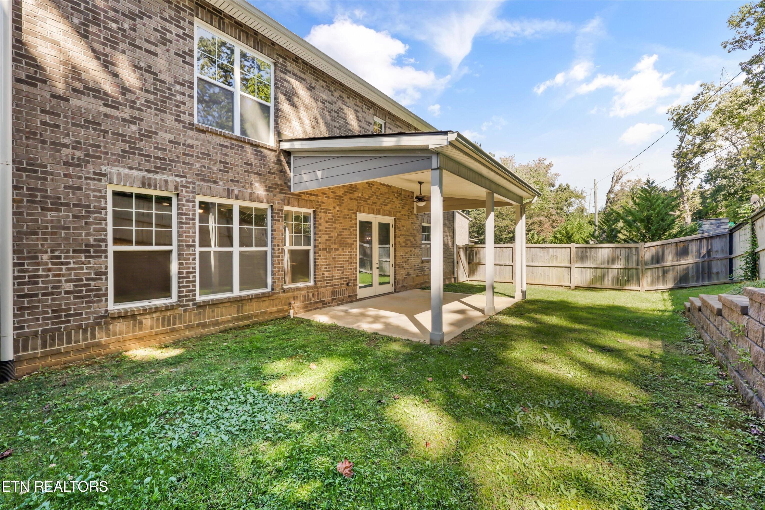 8504 Flowering Peach Lane Knoxville TN 37923