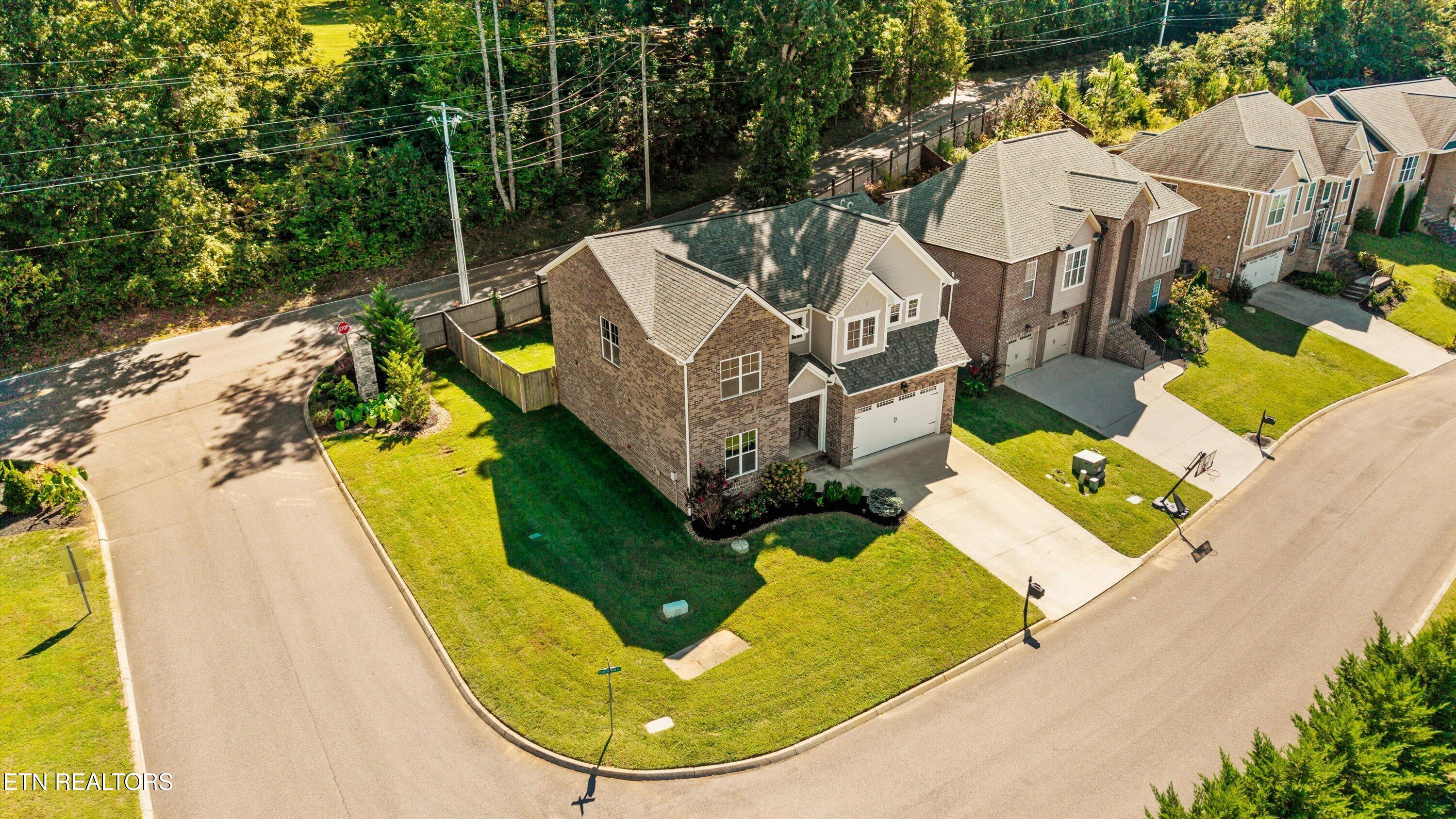 8504 Flowering Peach Lane Knoxville TN 37923