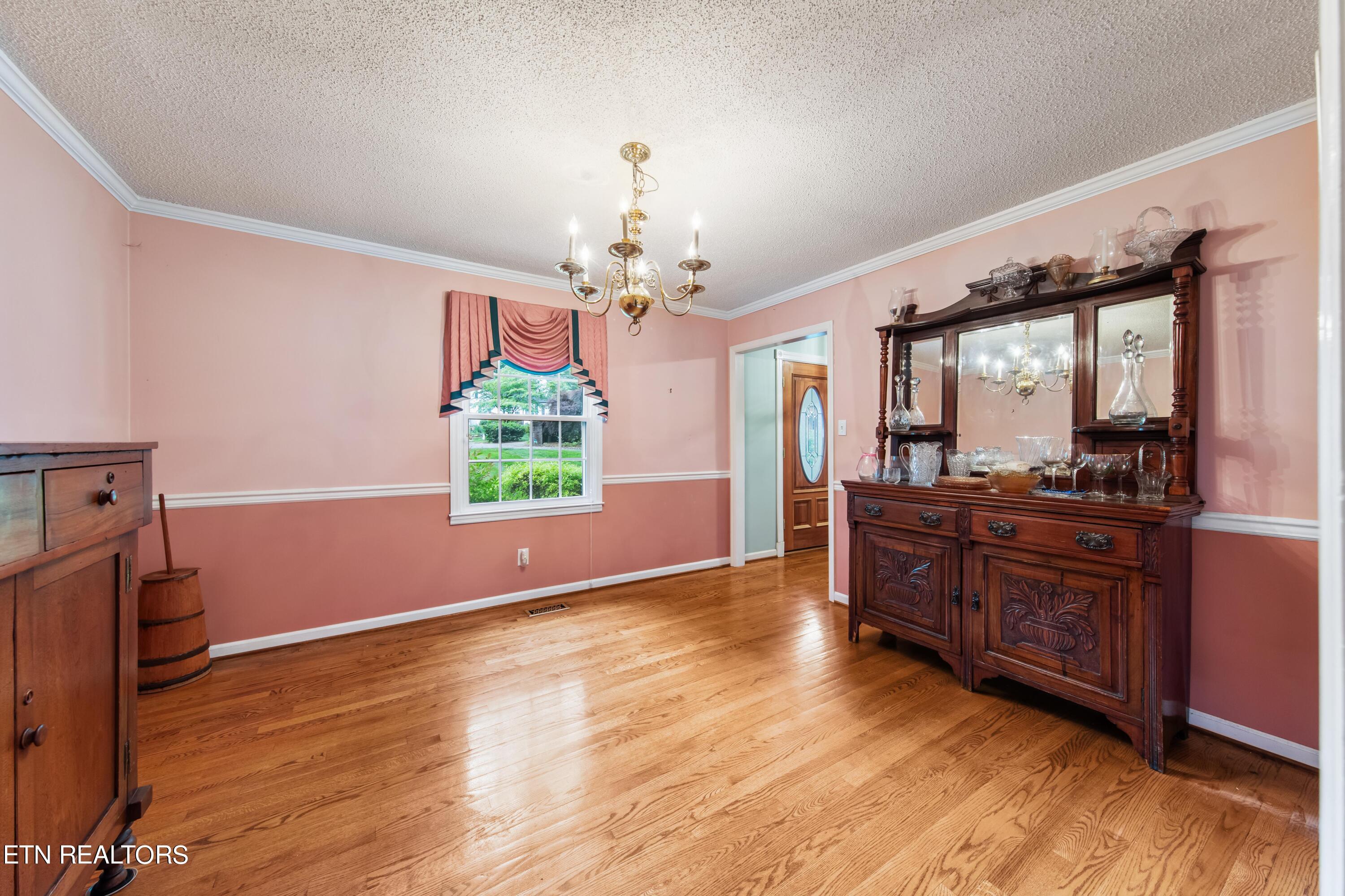 6925 Lark Lane Knoxville TN 37919