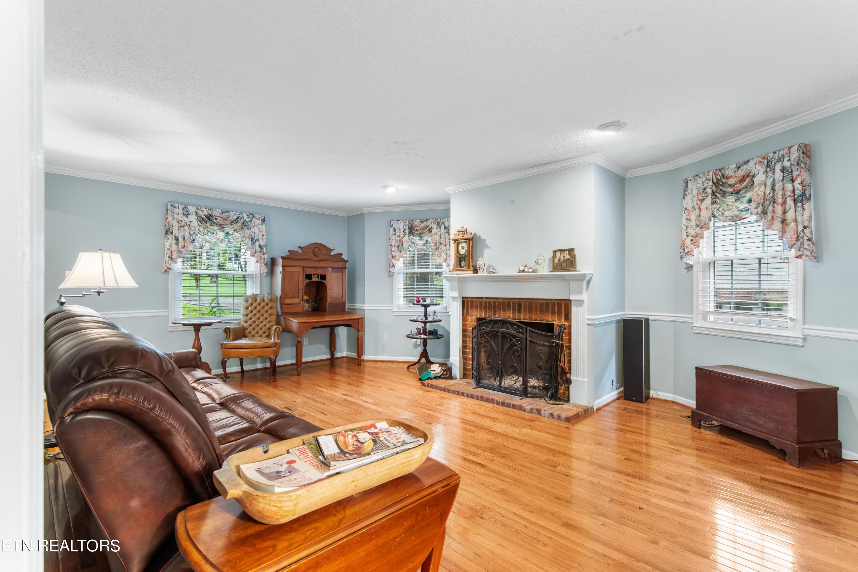 6925 Lark Lane Knoxville TN 37919