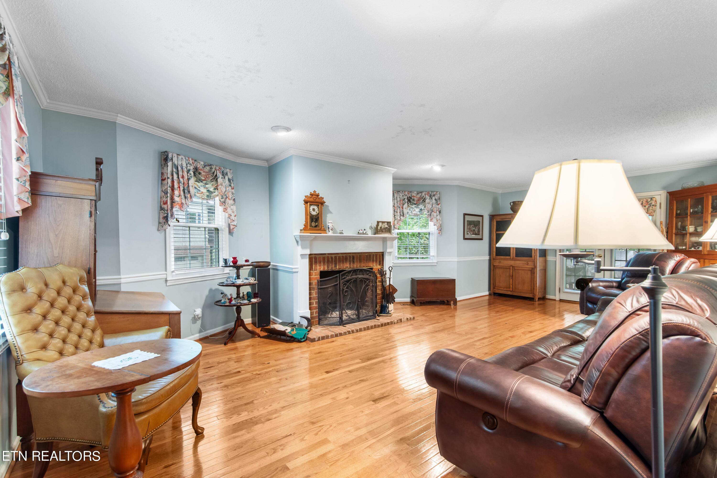 6925 Lark Lane Knoxville TN 37919
