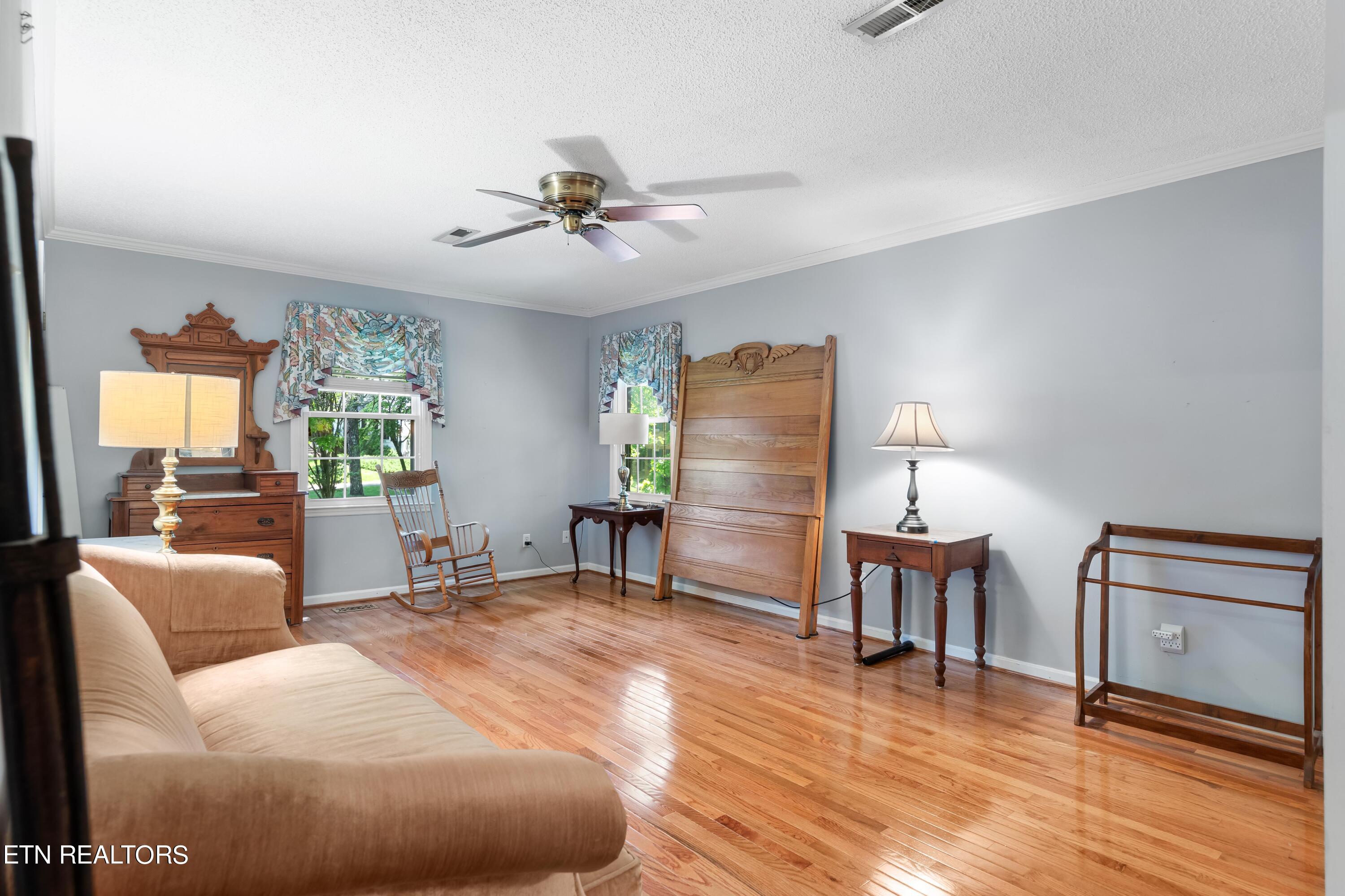 6925 Lark Lane Knoxville TN 37919