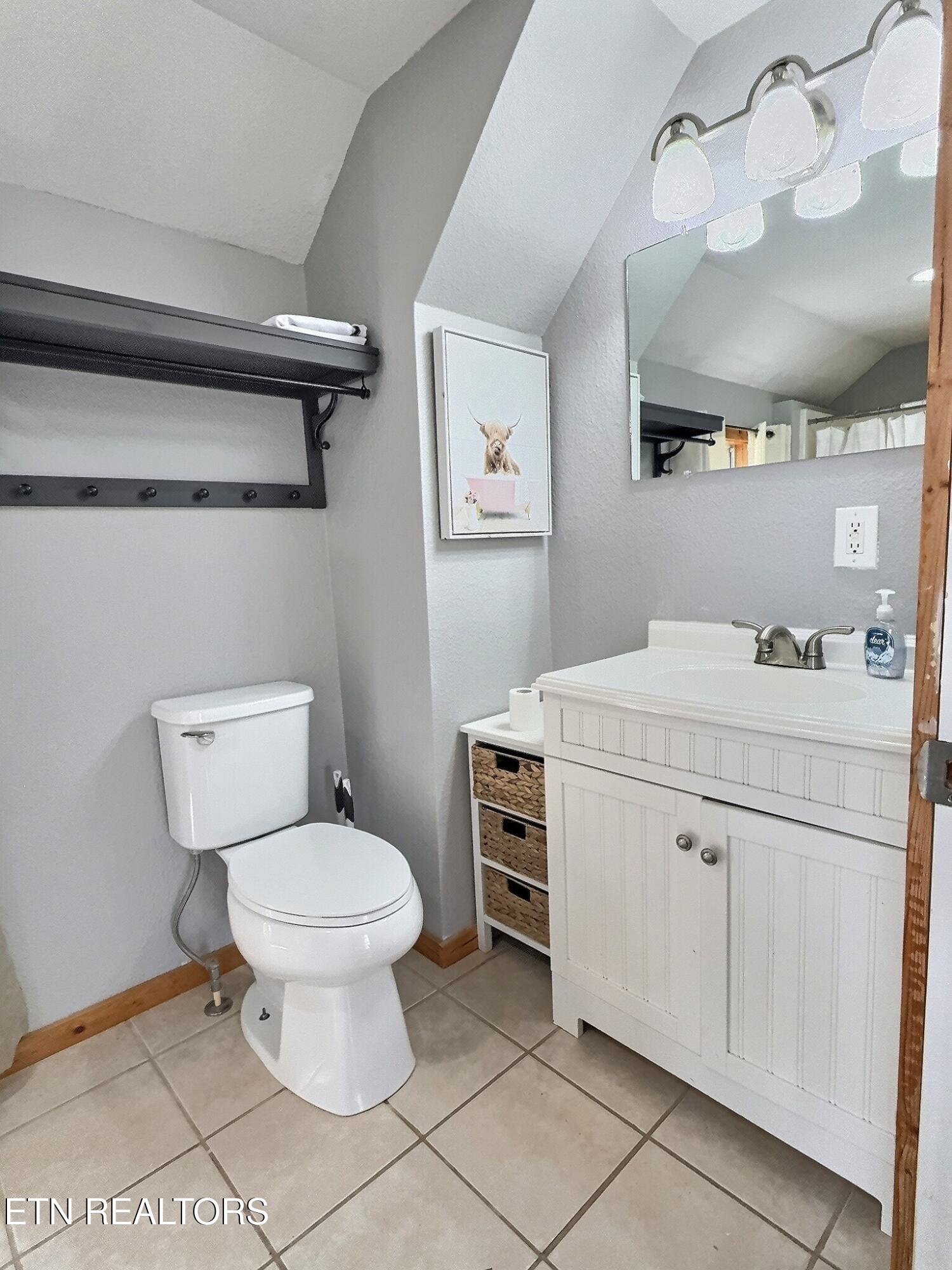 517 Easter Lane Lafollette TN 37766