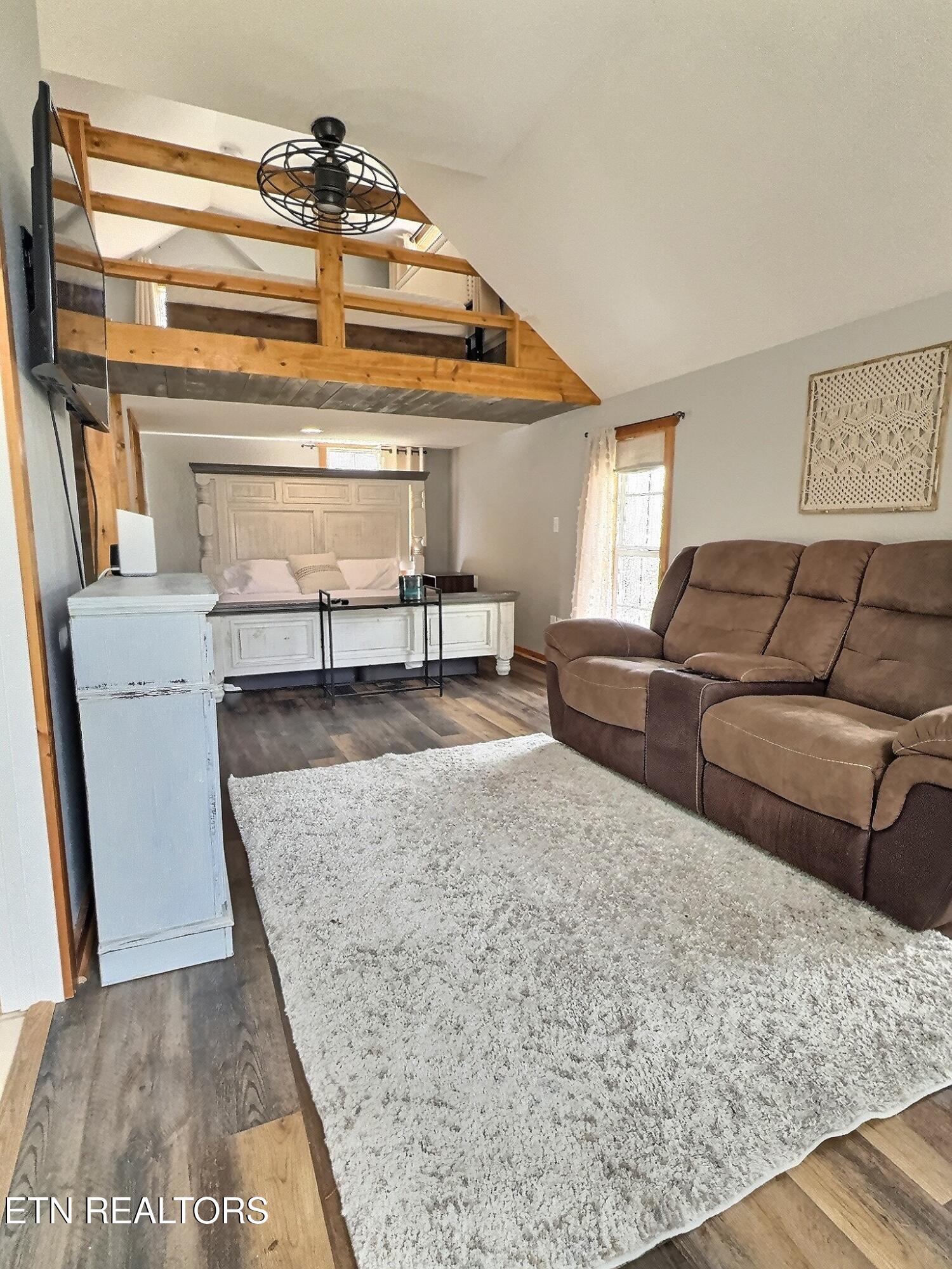 517 Easter Lane Lafollette TN 37766