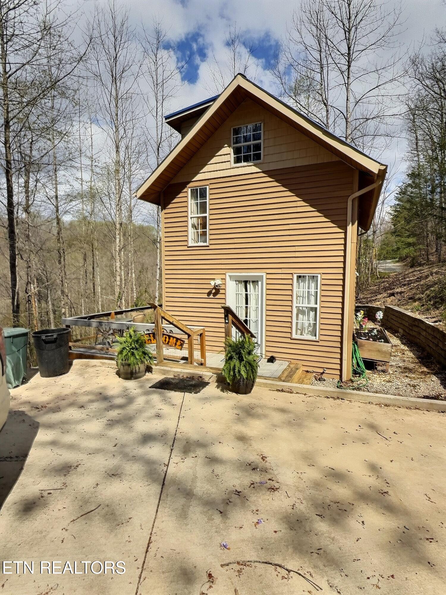 517 Easter Lane Lafollette TN 37766
