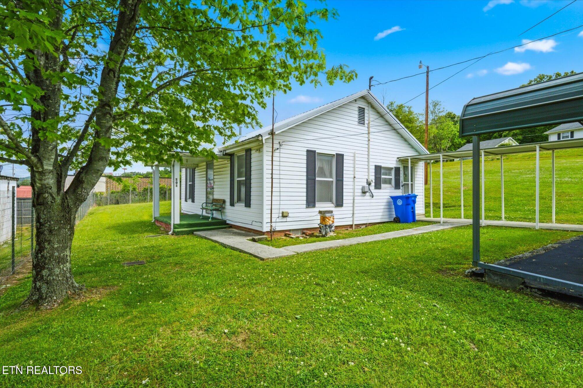 101 Dowlen Lane Rocky Top TN 37769